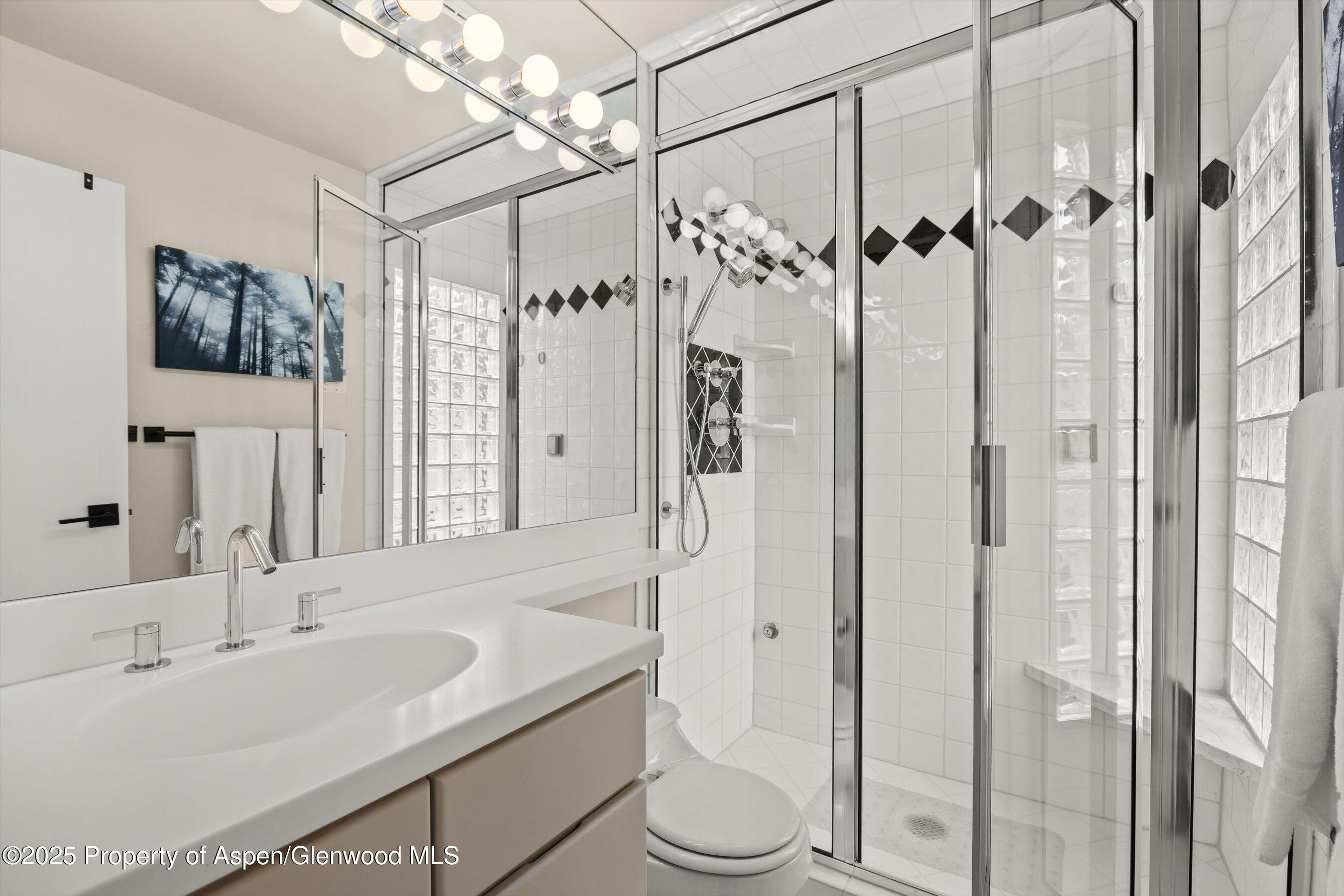 926 Waters Avenue 301 Property Photo 10