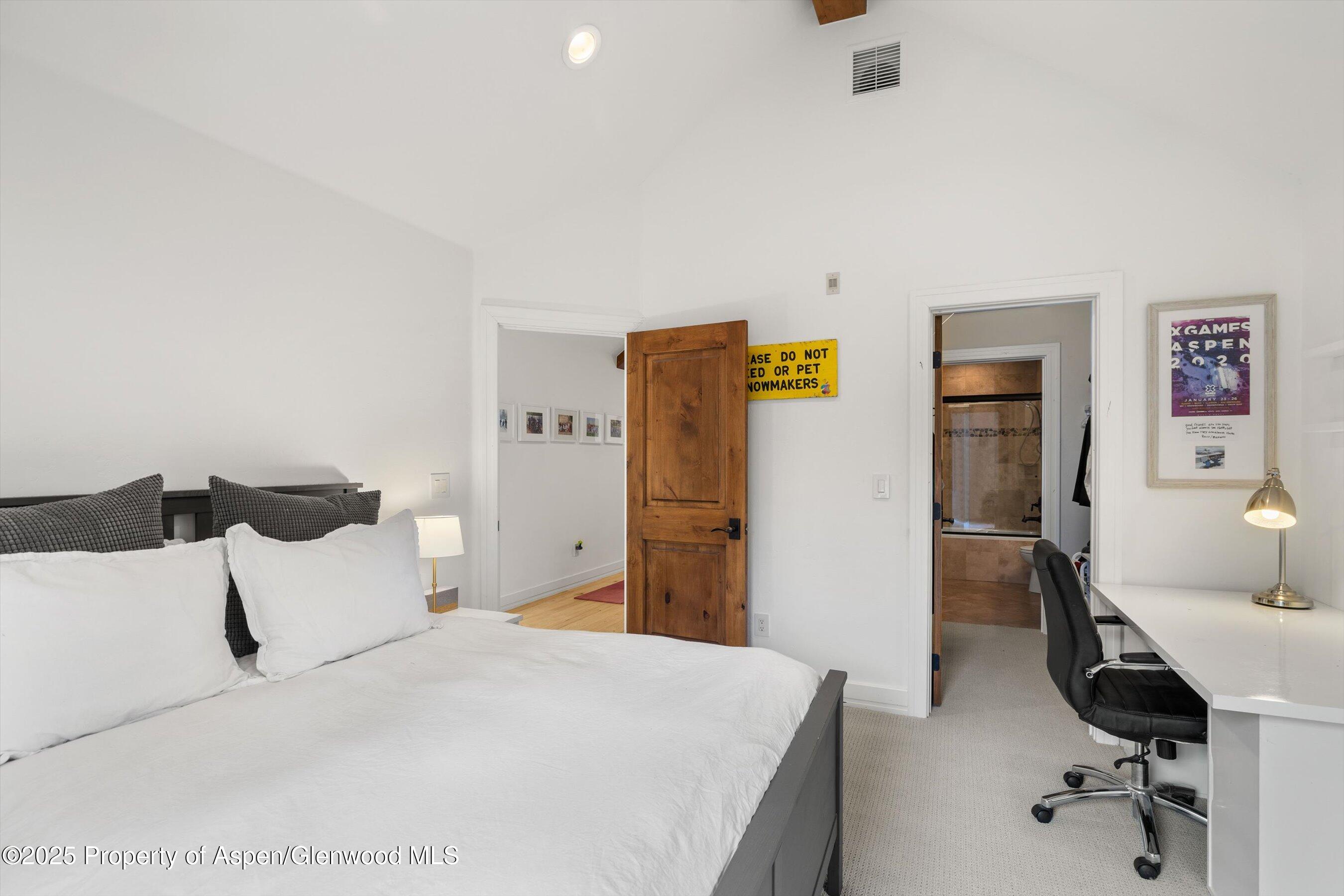 41 Choke Cherry Court Property Photo 19