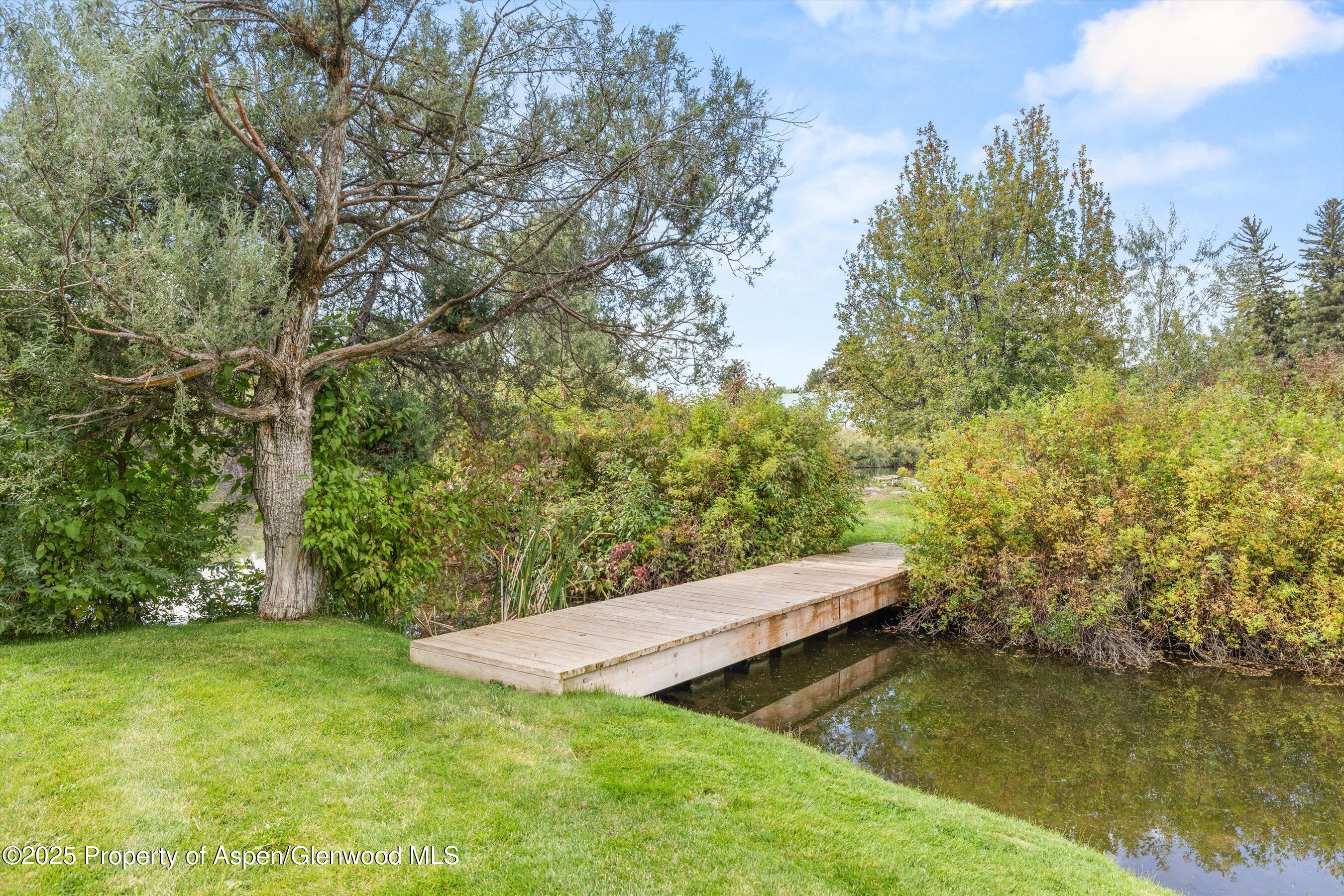 41 Choke Cherry Court Property Photo 32