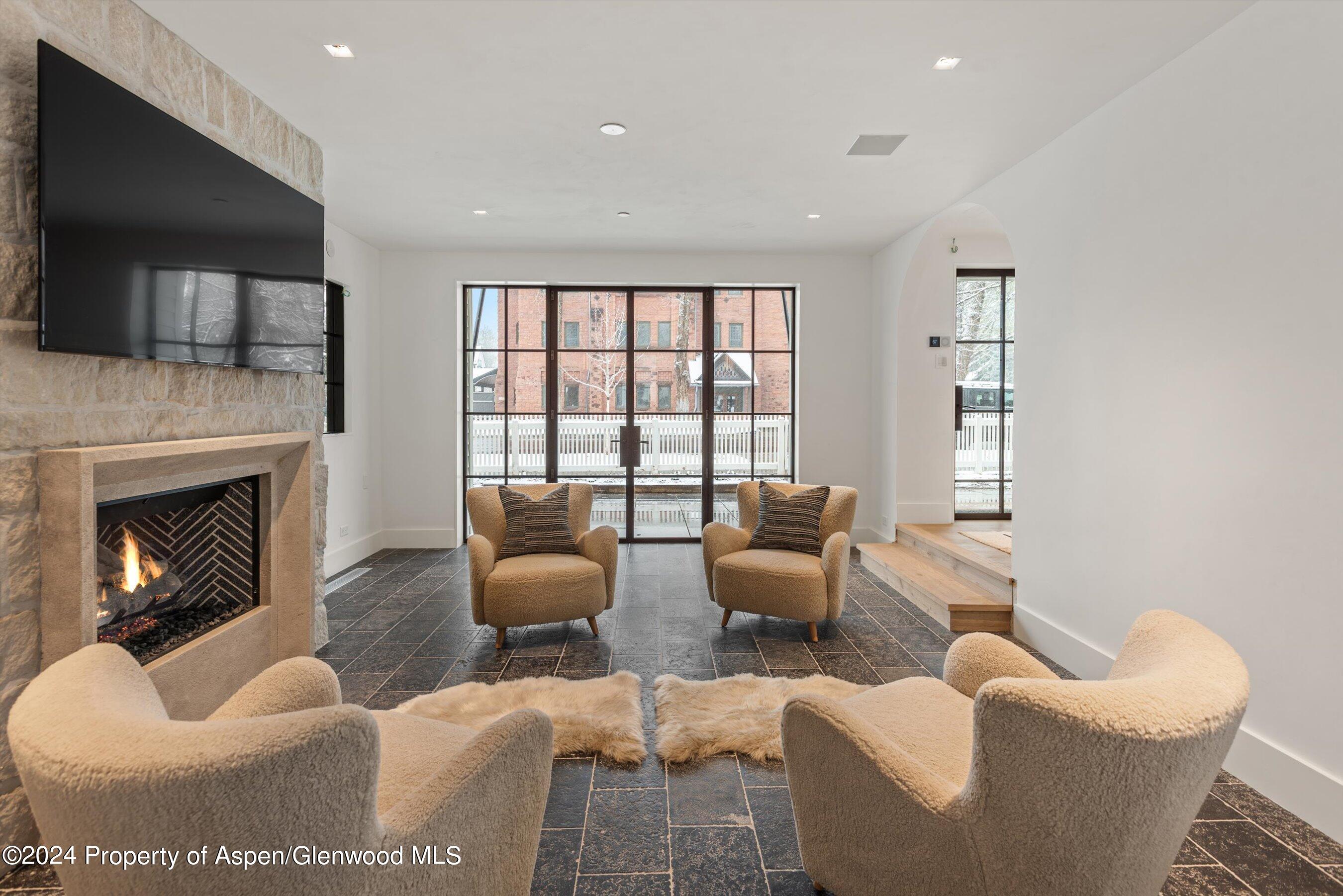 134 E Bleeker Street Property Photo 3