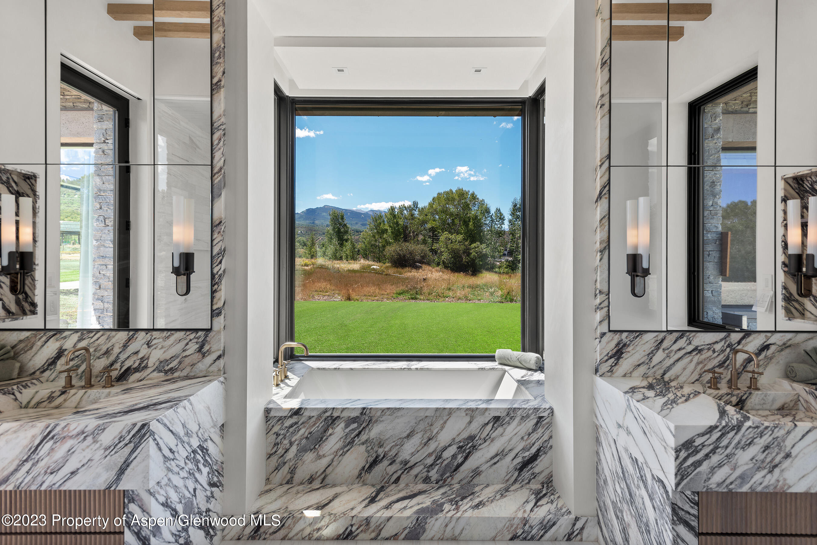 245 Slalom Path Property Photo 17