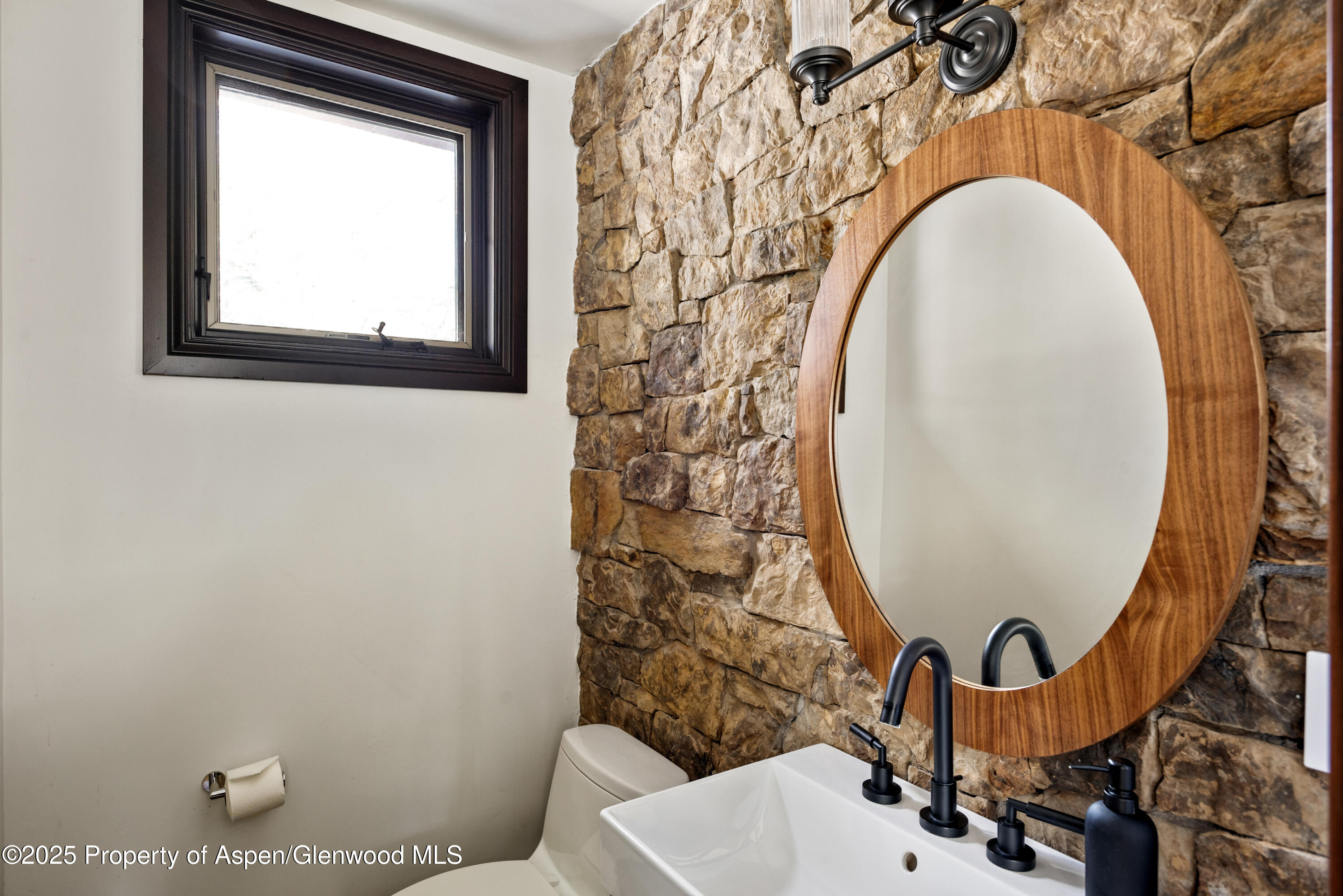 42553 Highway 82 Property Photo 11