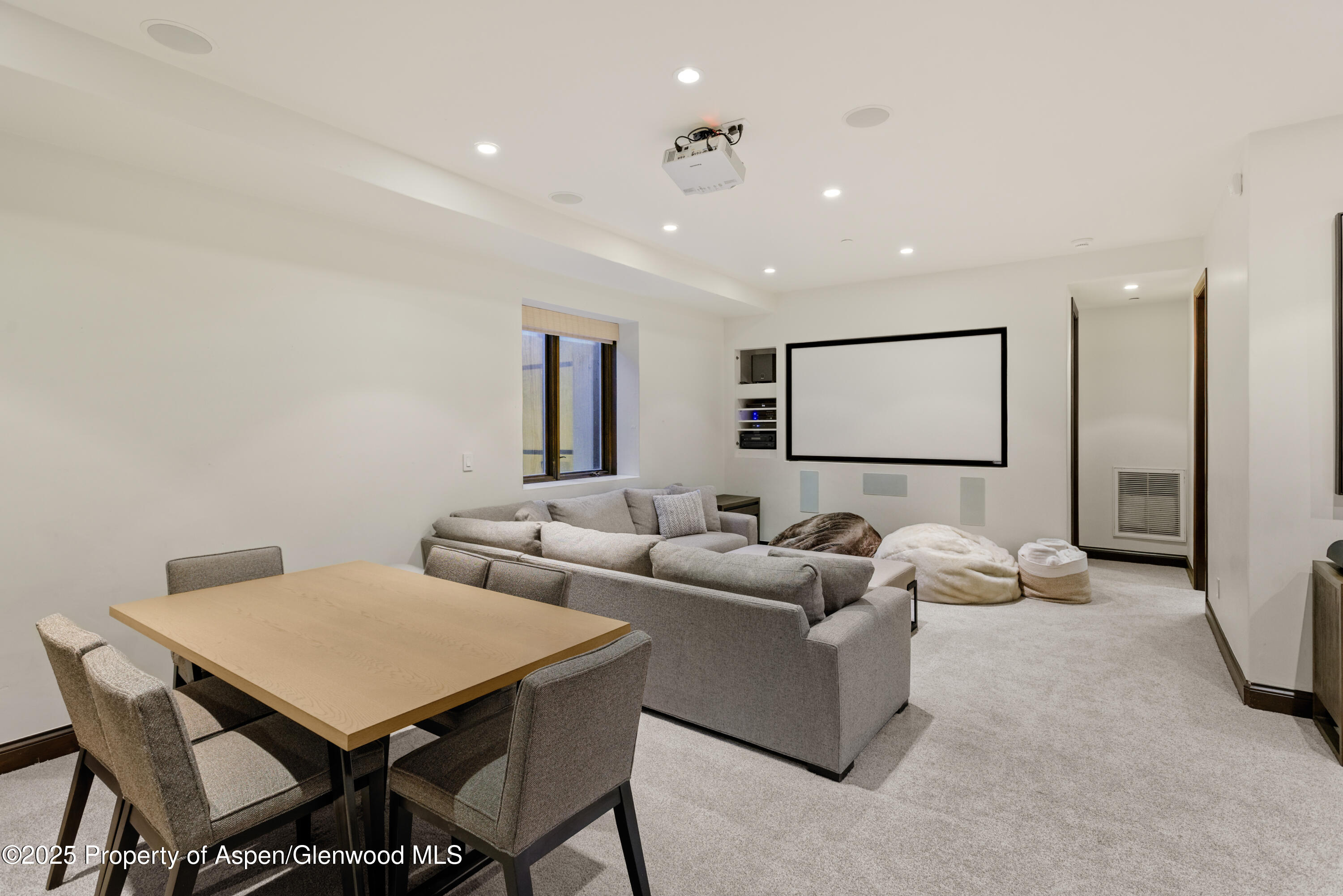 42553 Highway 82 Property Photo 17