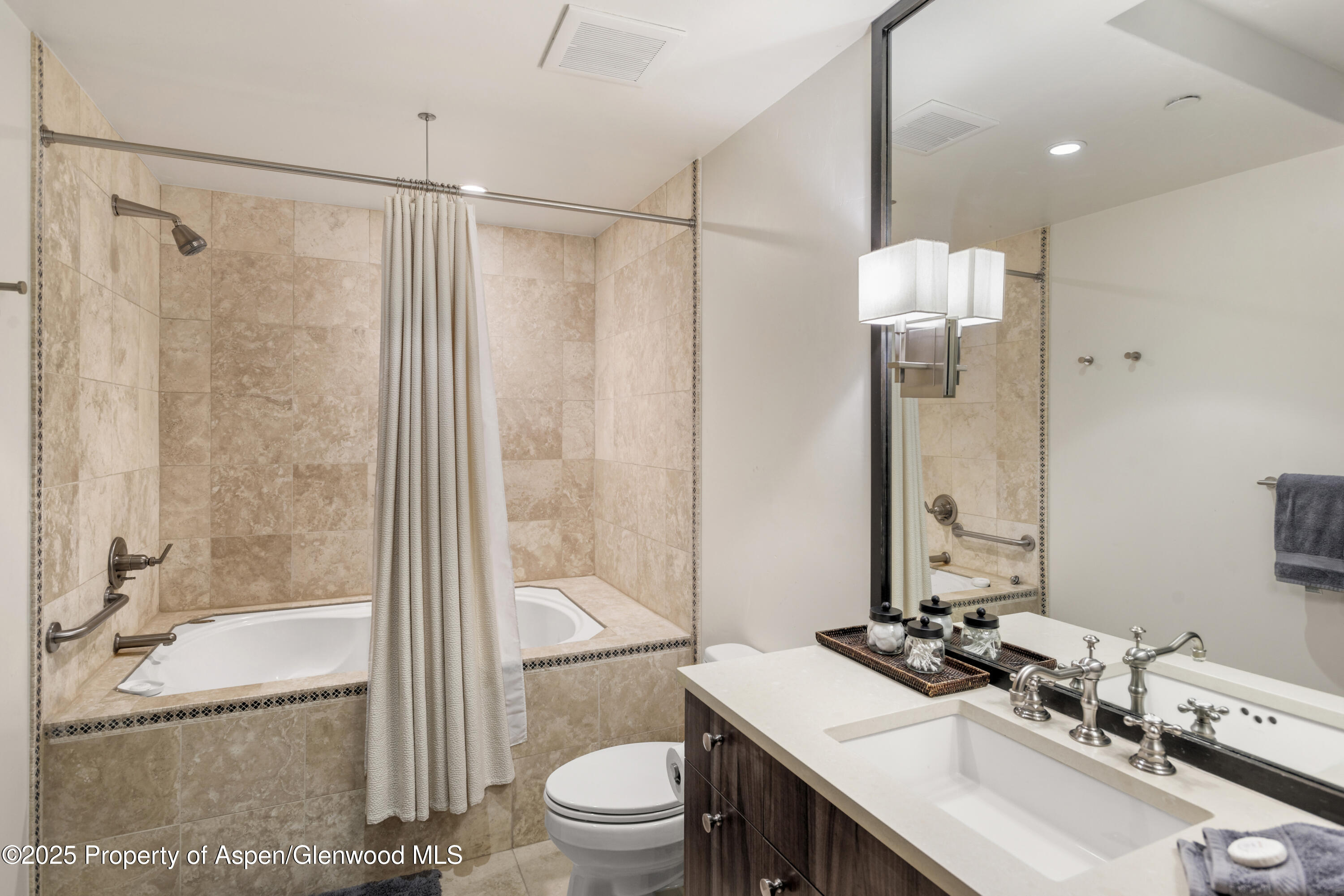 42553 Highway 82 Property Photo 23
