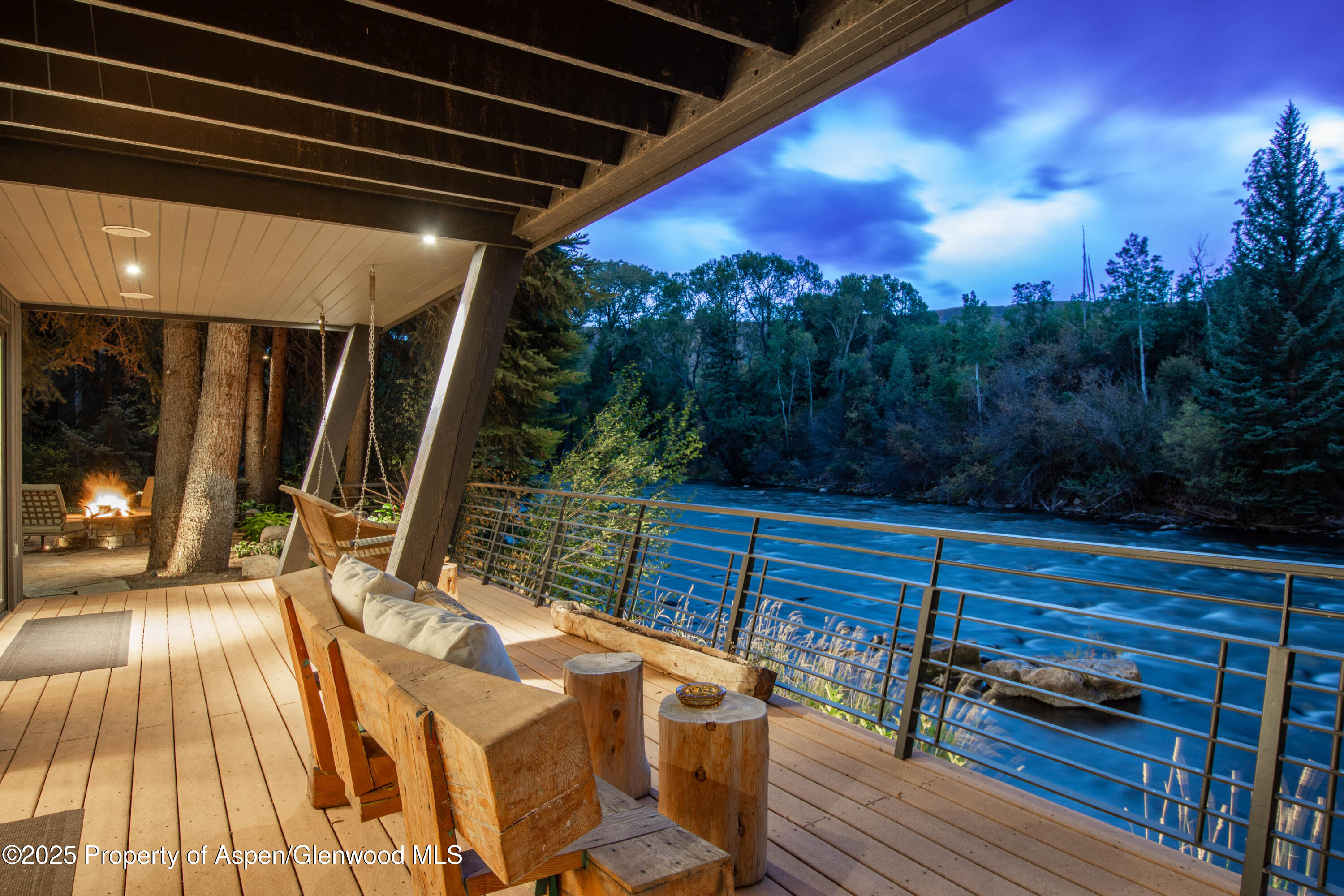 4076 Lower River Road Property Photo 4