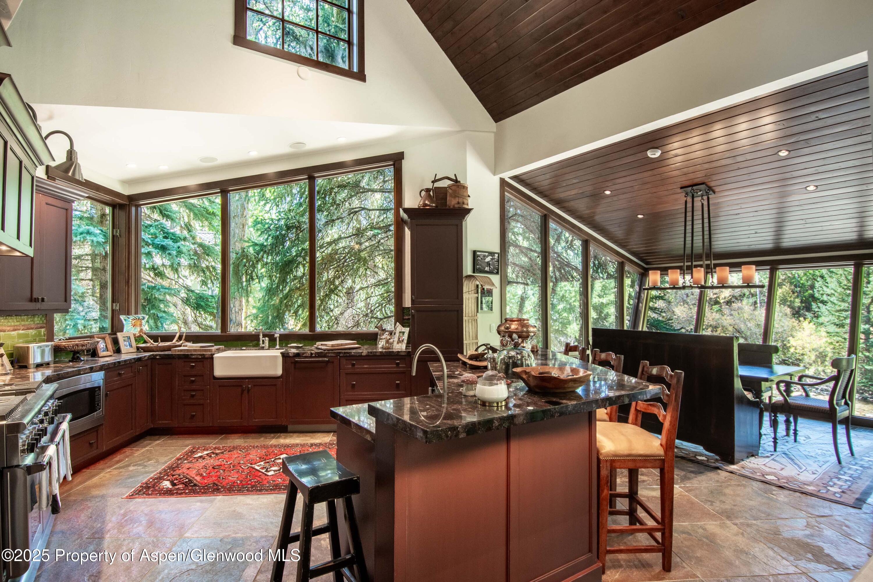 4076 Lower River Road Property Photo 15