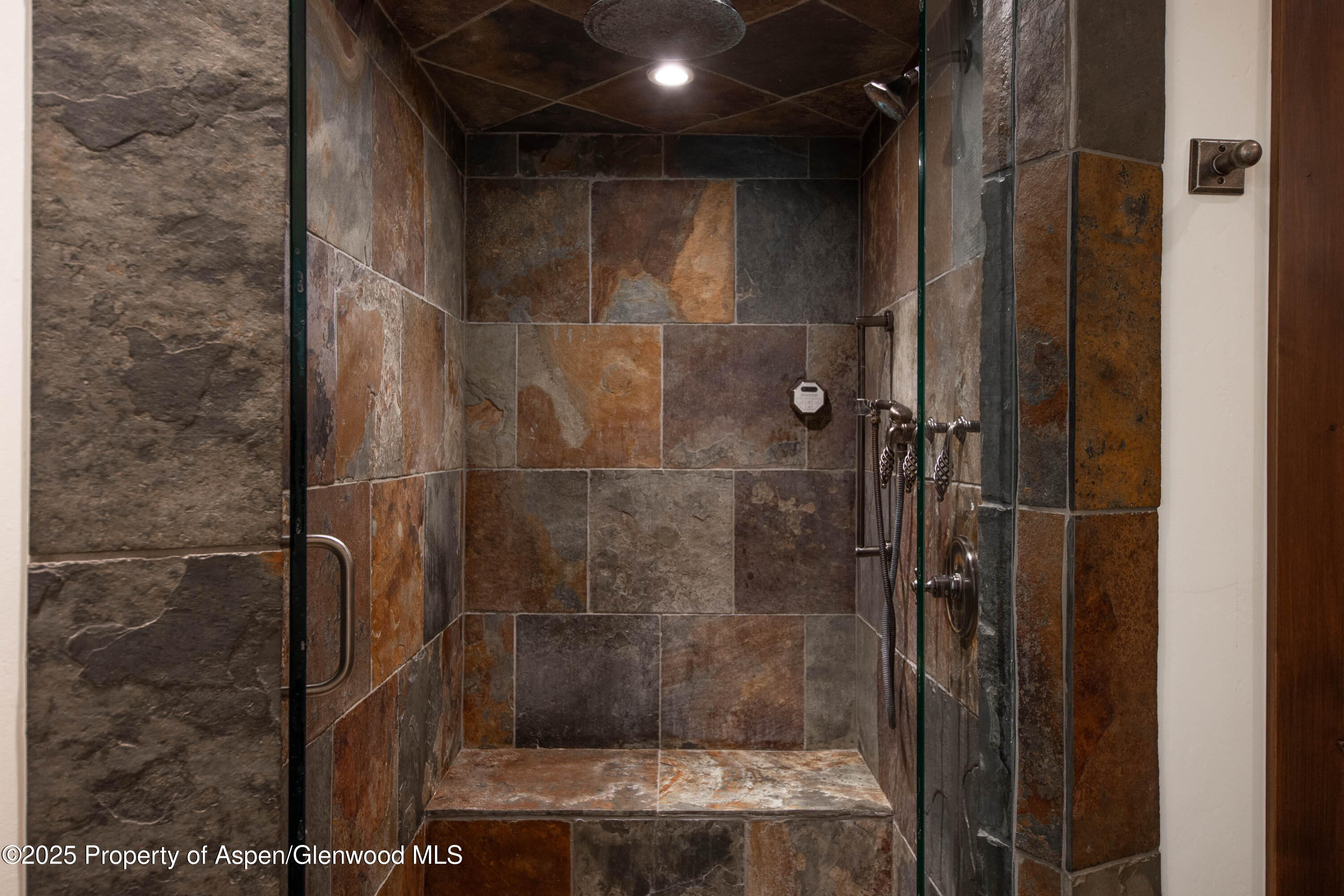 4076 Lower River Road Property Photo 32