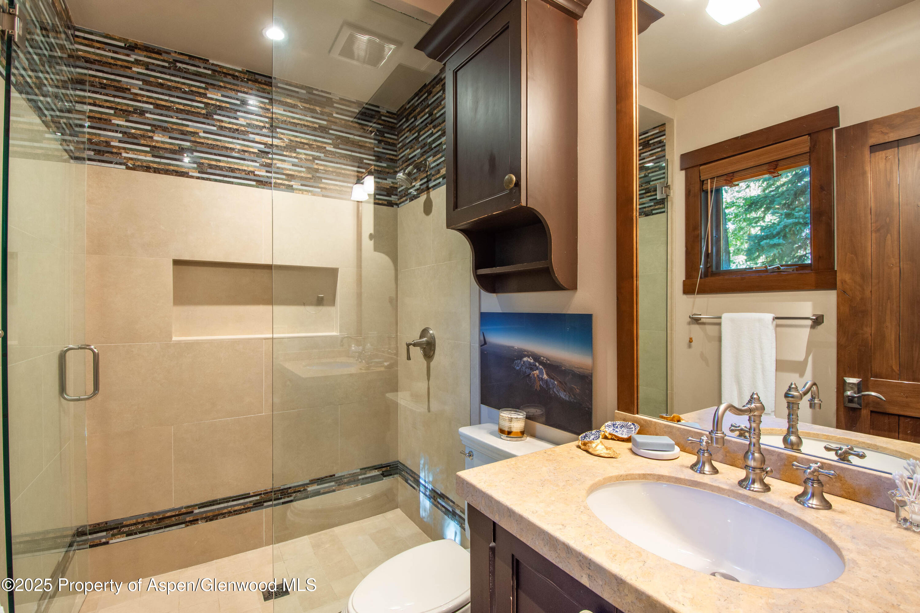4076 Lower River Road Property Photo 36