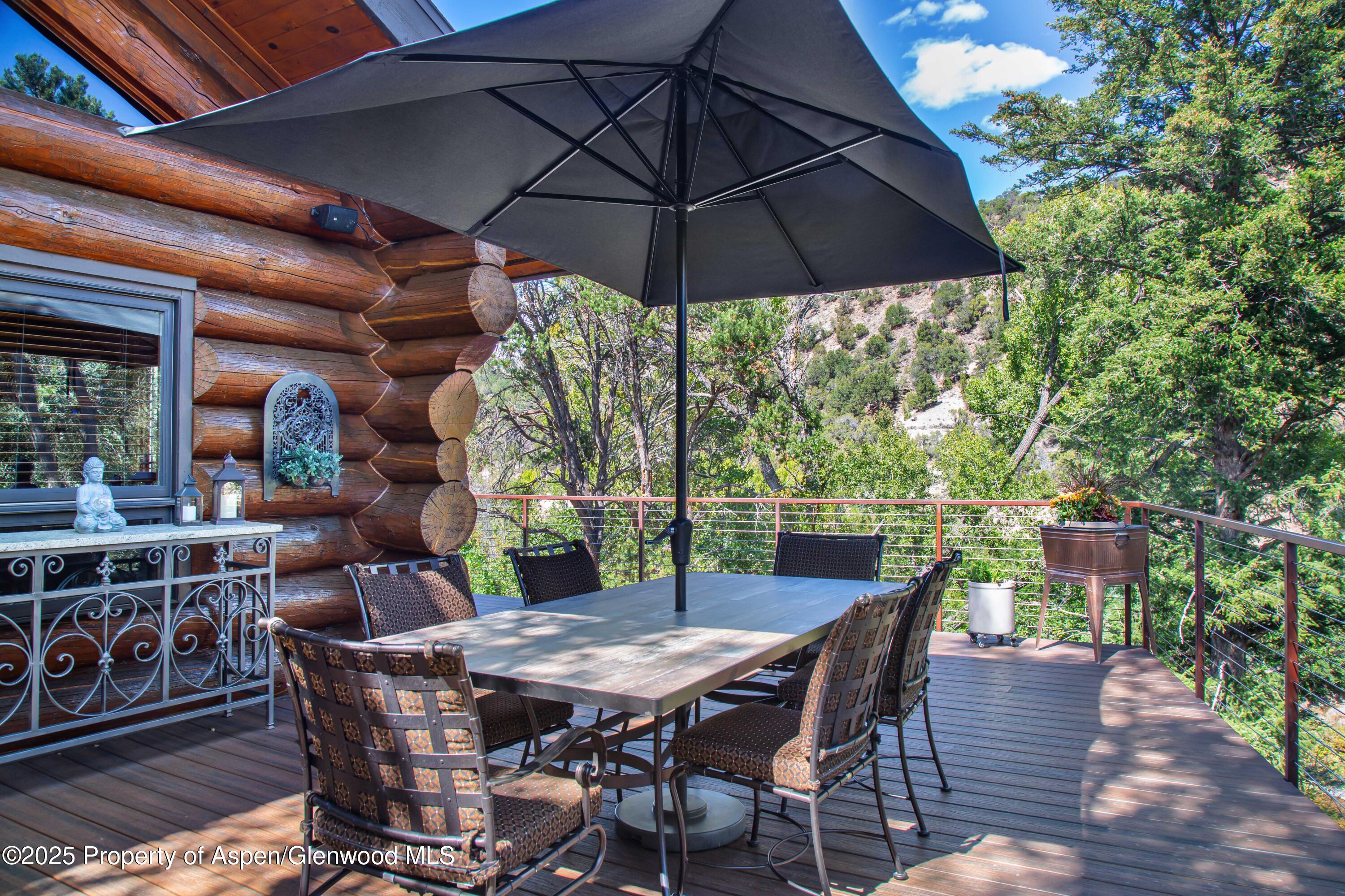 1637 Emma Spur Road Property Photo 4