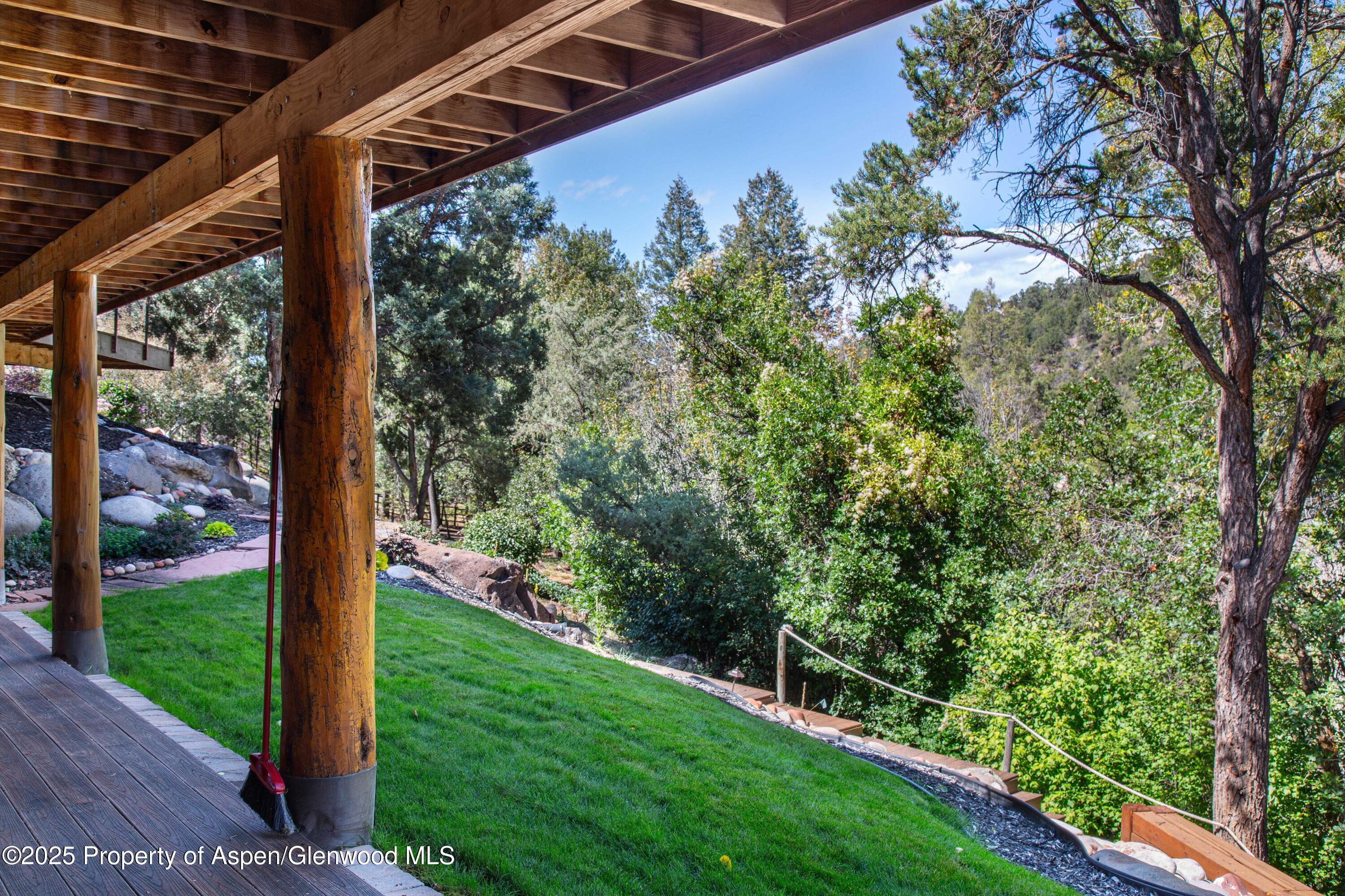 1637 Emma Spur Road Property Photo 15
