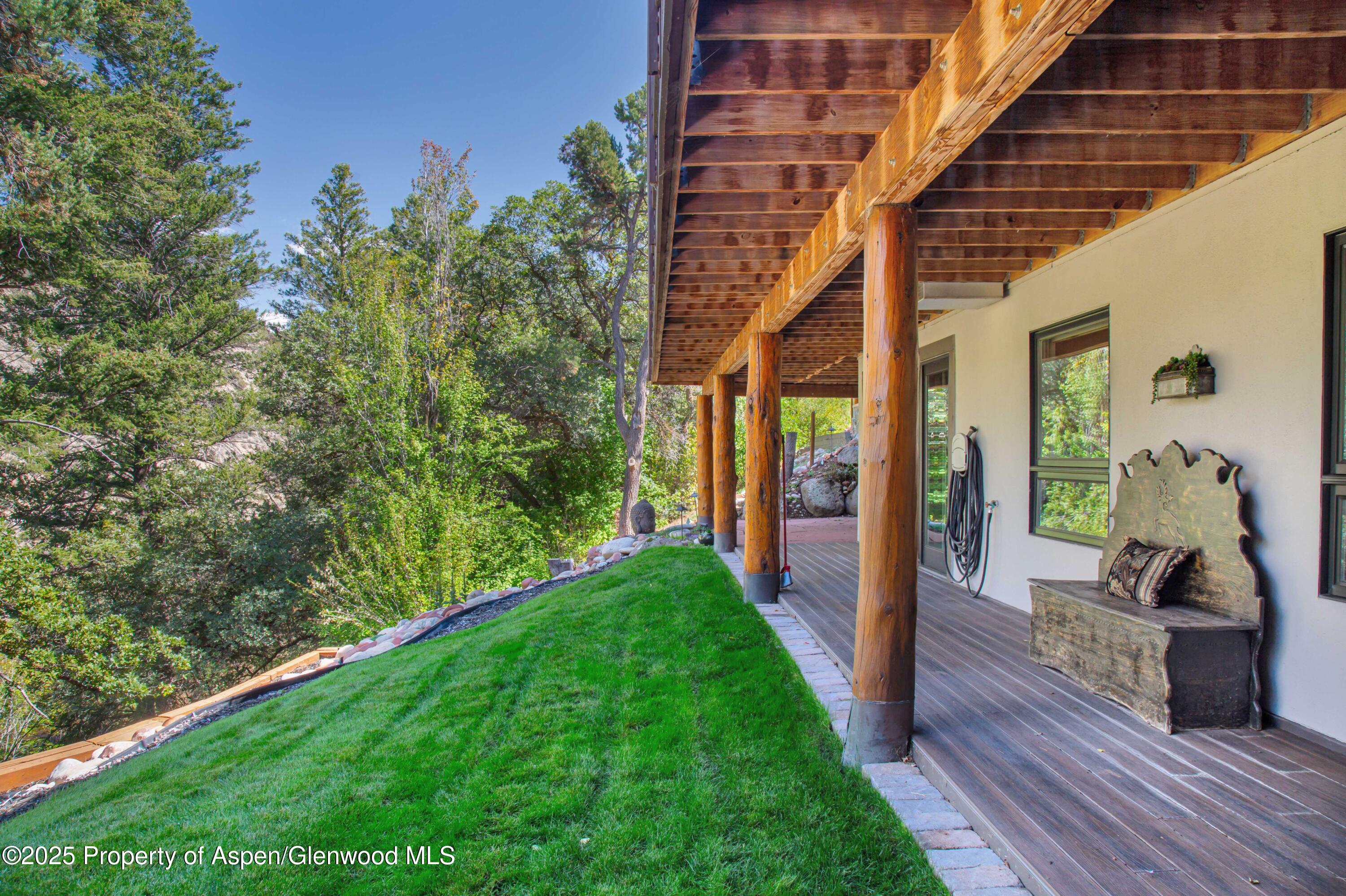 1637 Emma Spur Road Property Photo 16