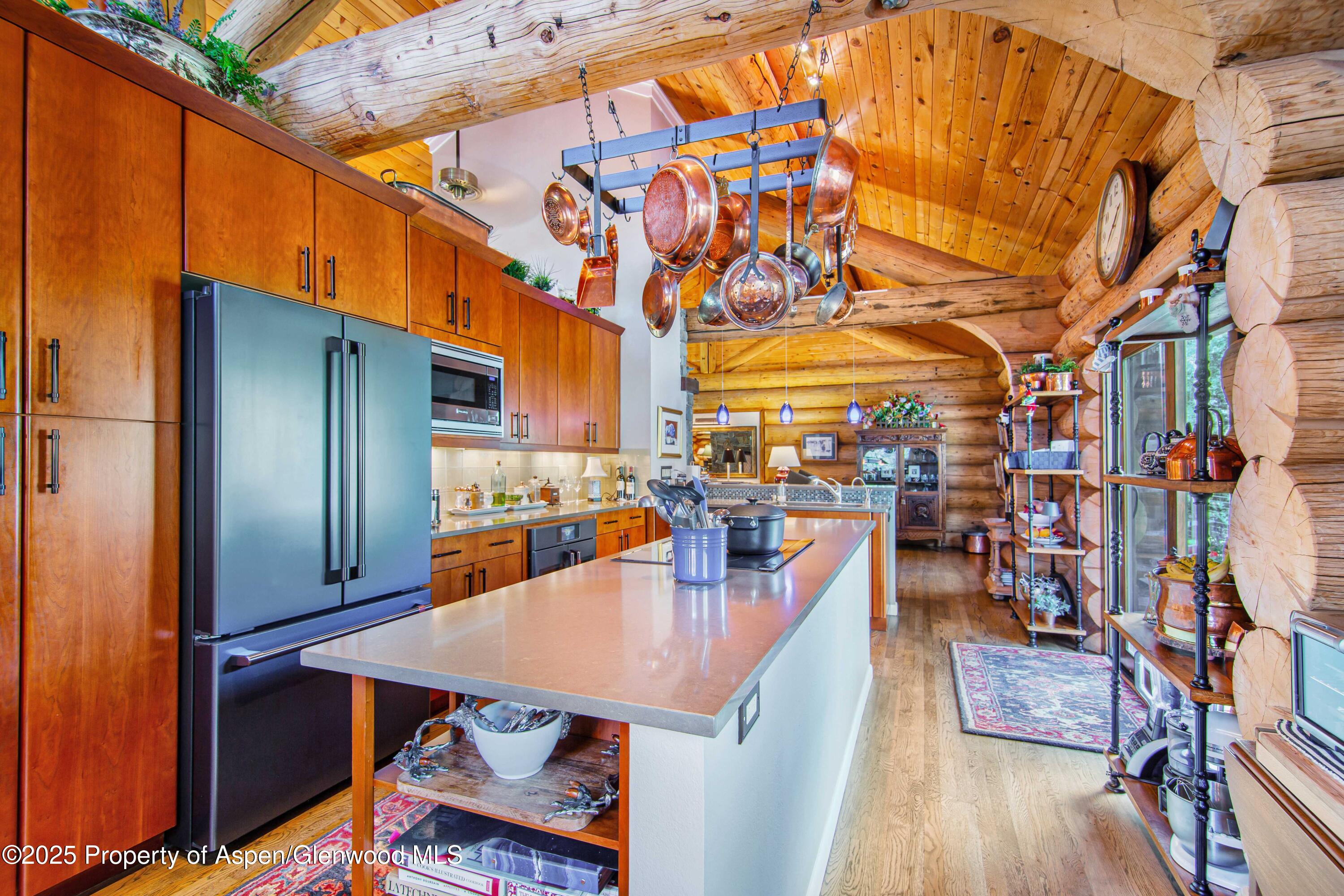 1637 Emma Spur Road Property Photo 19