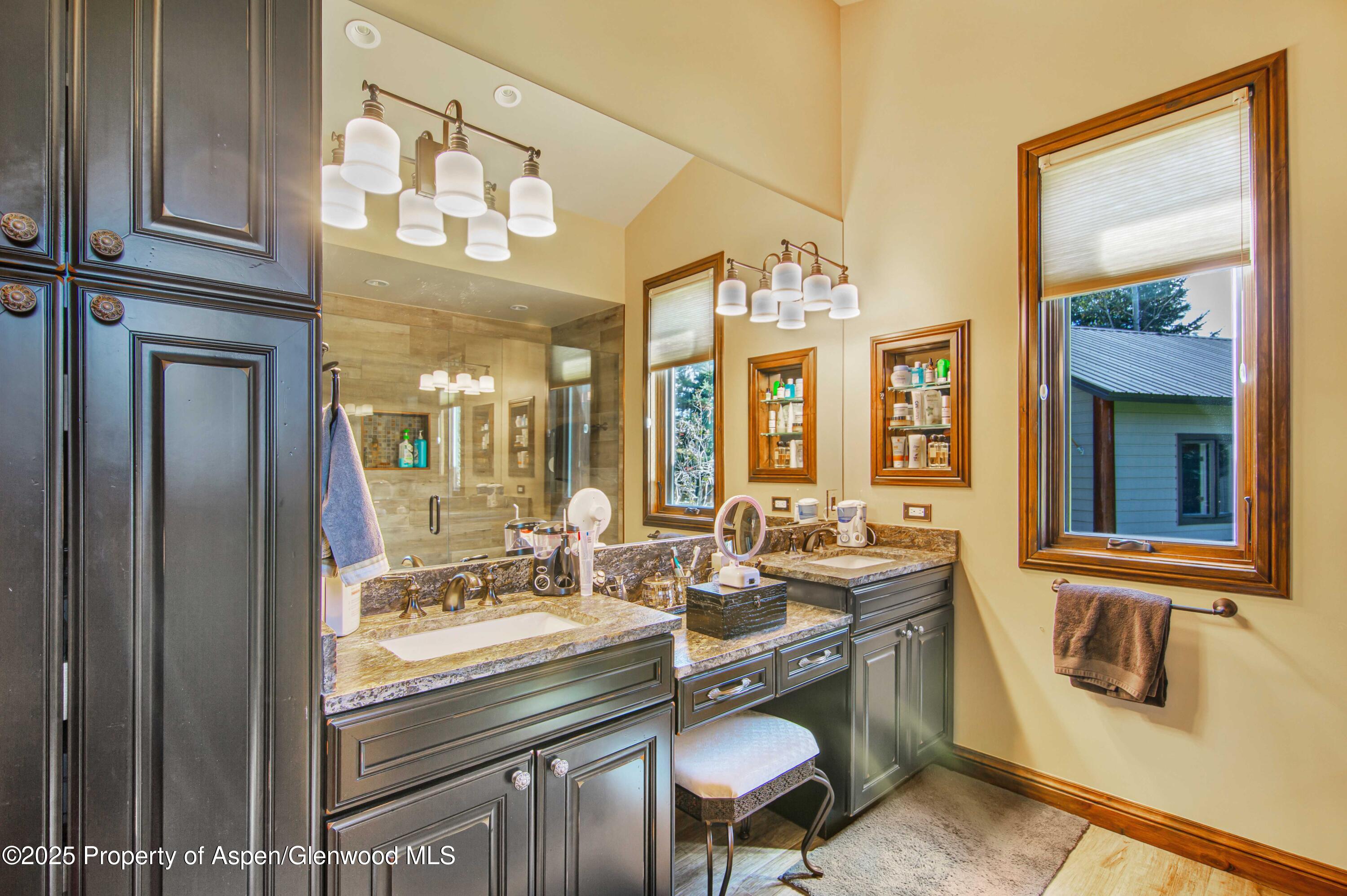 1637 Emma Spur Road Property Photo 25