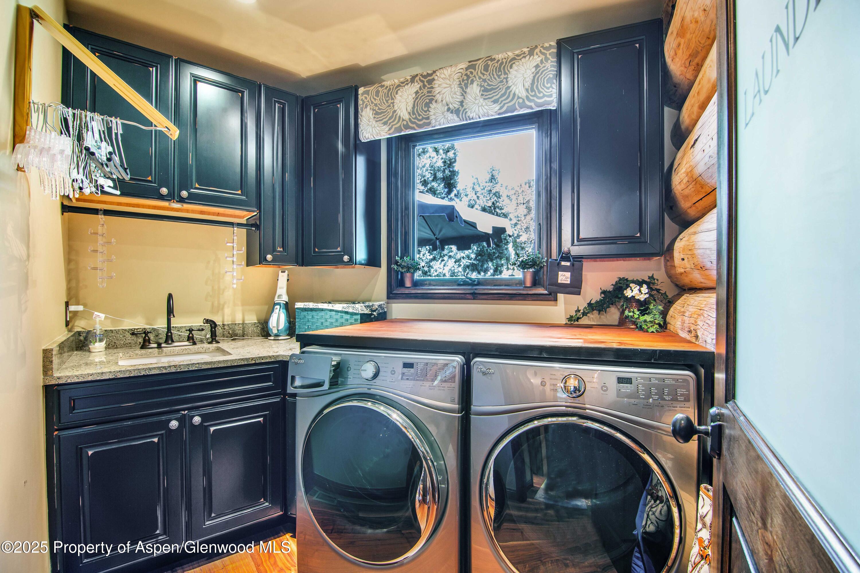 1637 Emma Spur Road Property Photo 27