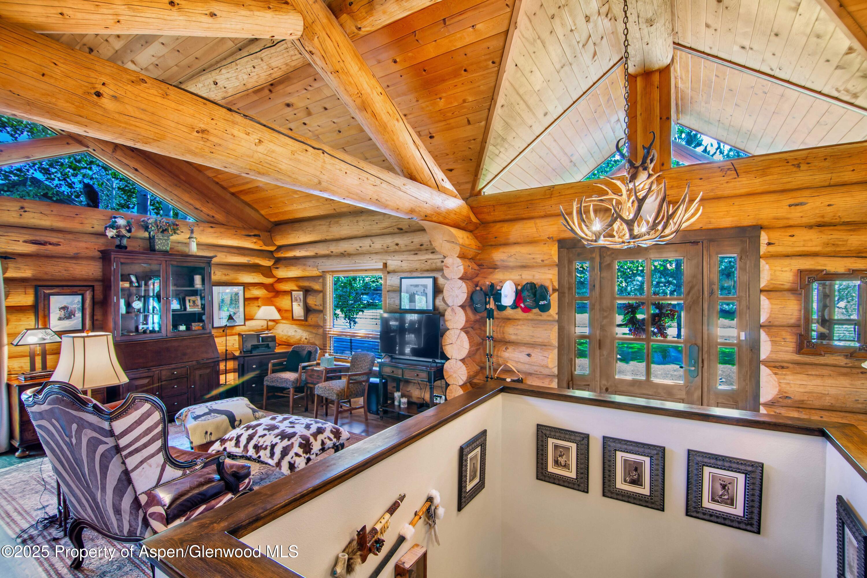 1637 Emma Spur Road Property Photo 28