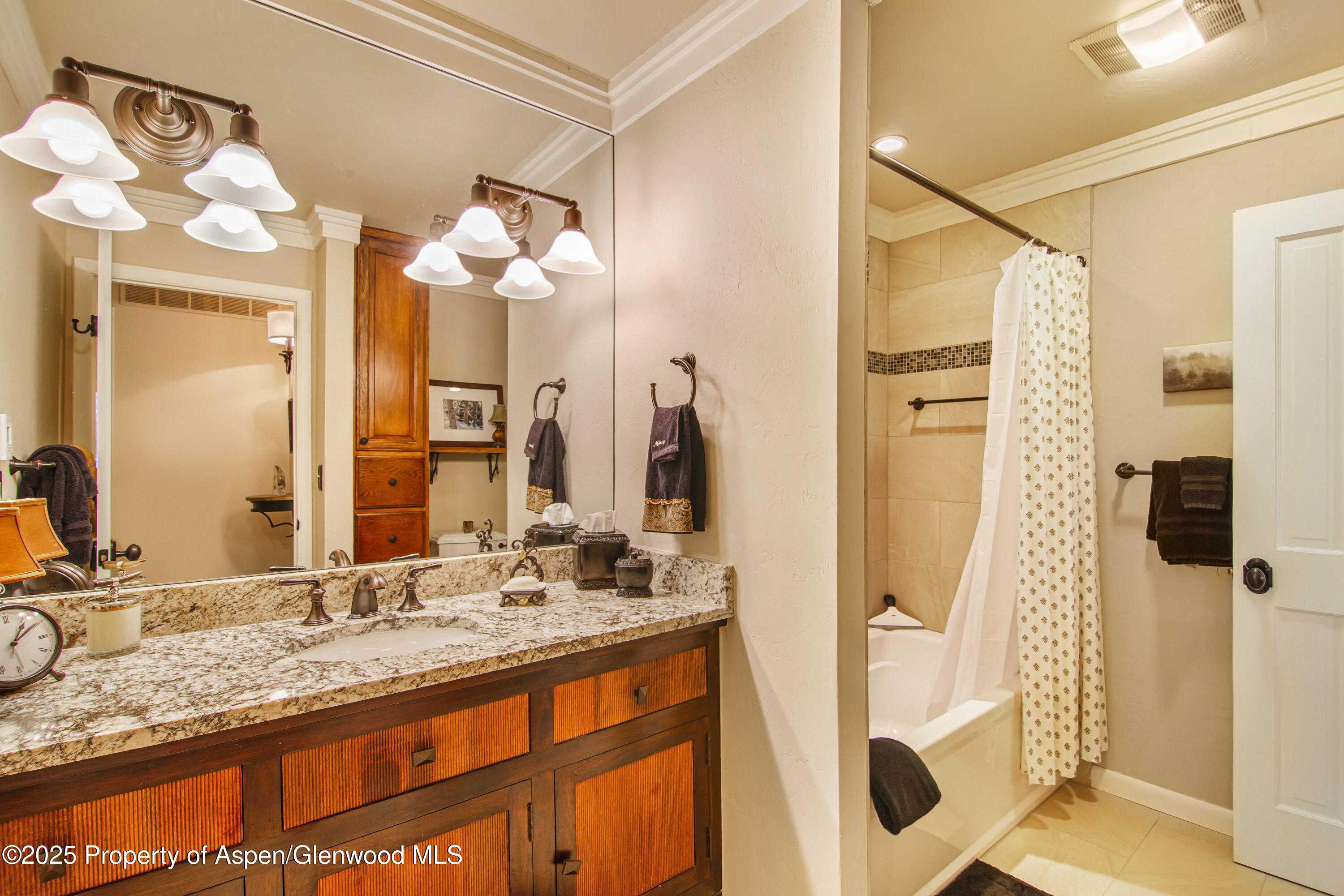 1637 Emma Spur Road Property Photo 31