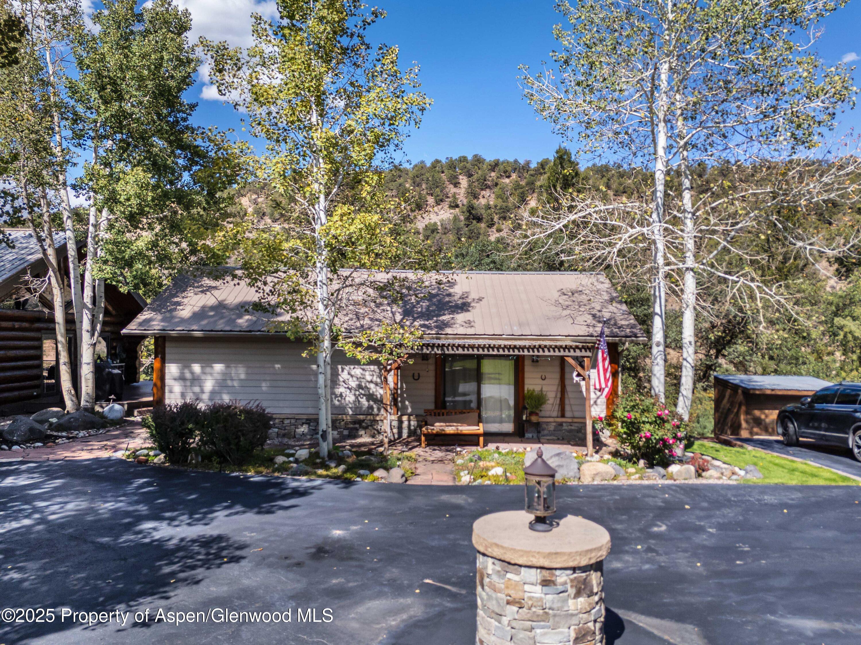 1637 Emma Spur Road Property Photo 37