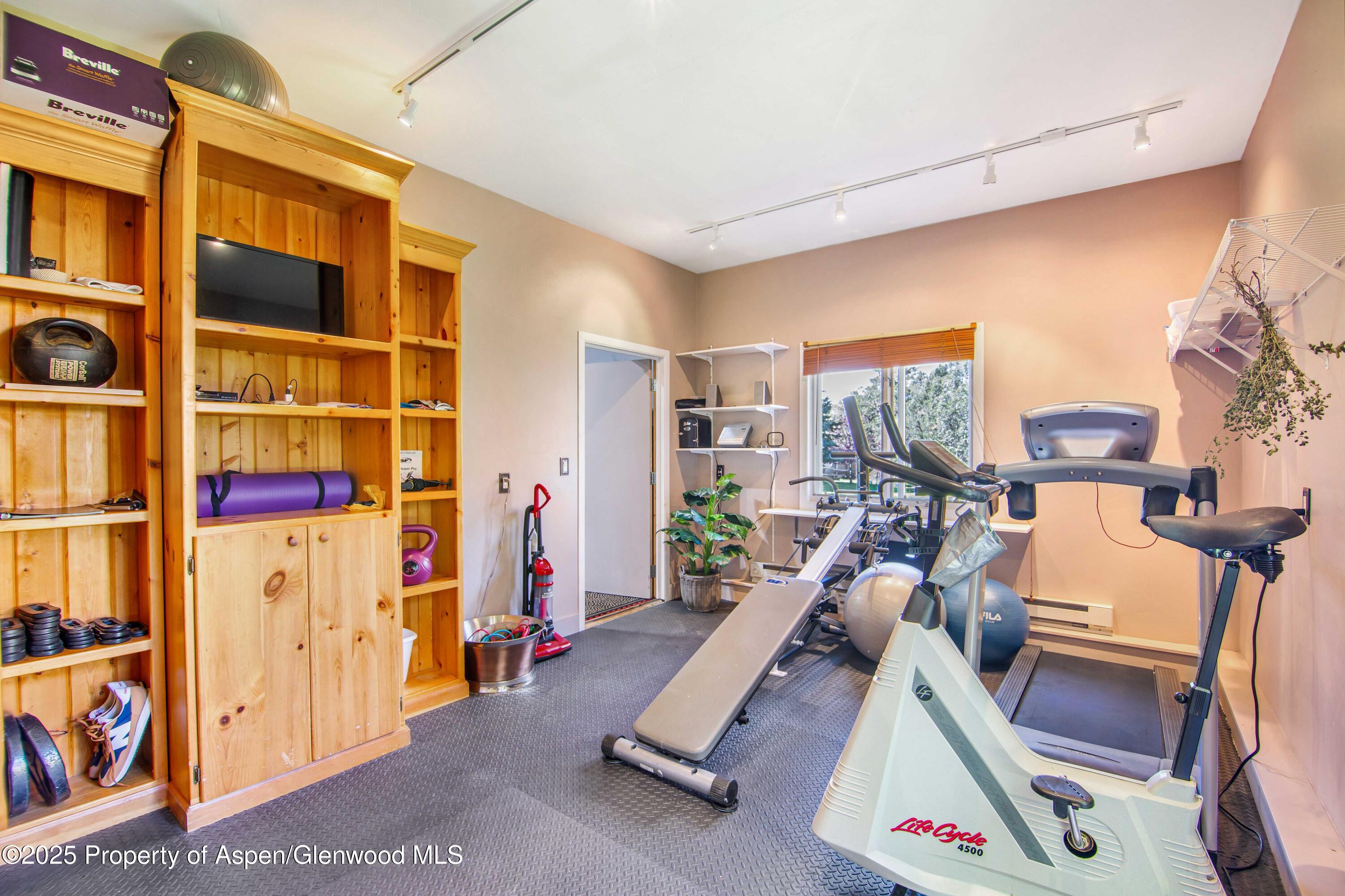 1637 Emma Spur Road Property Photo 41