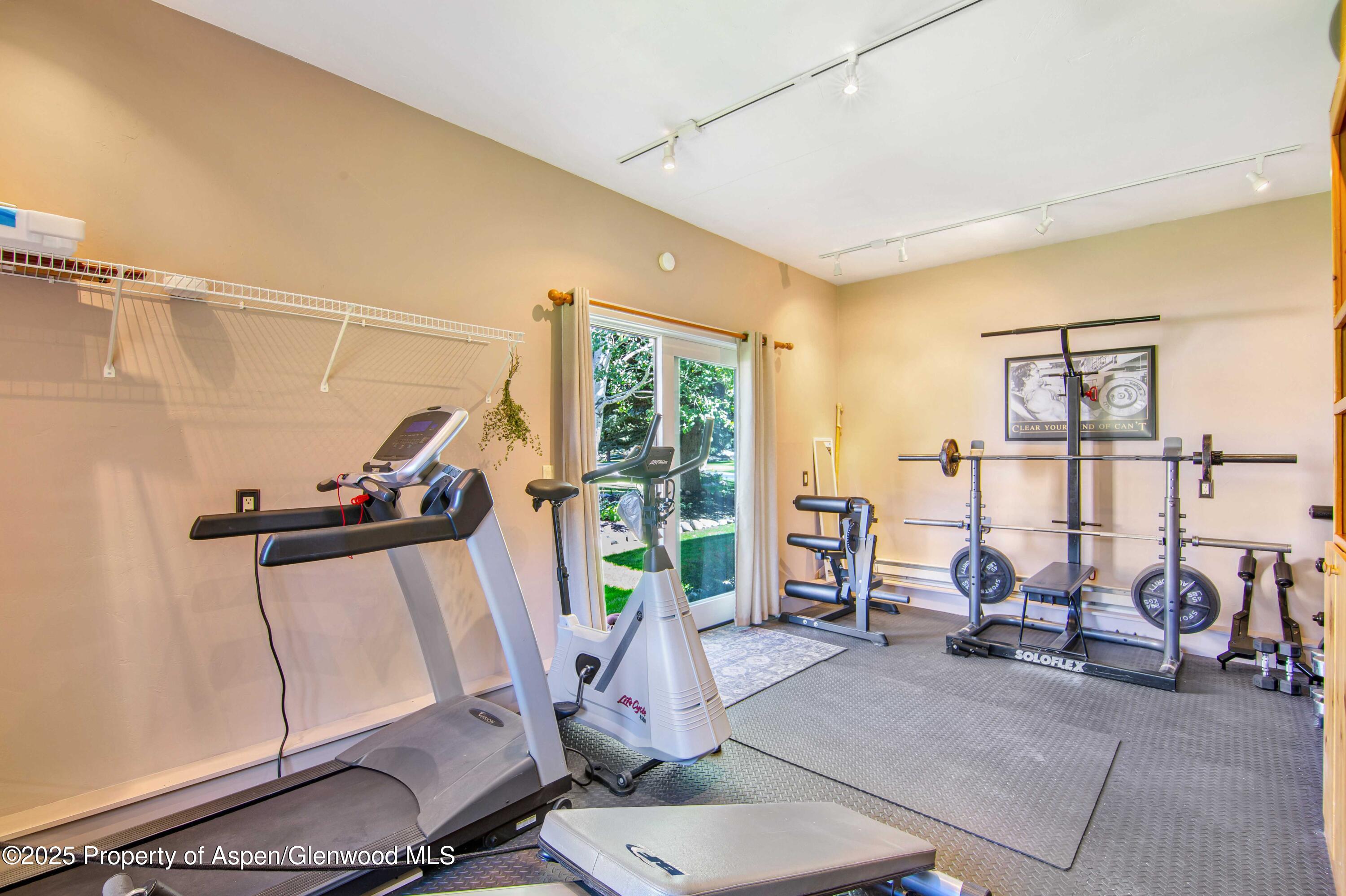 1637 Emma Spur Road Property Photo 42