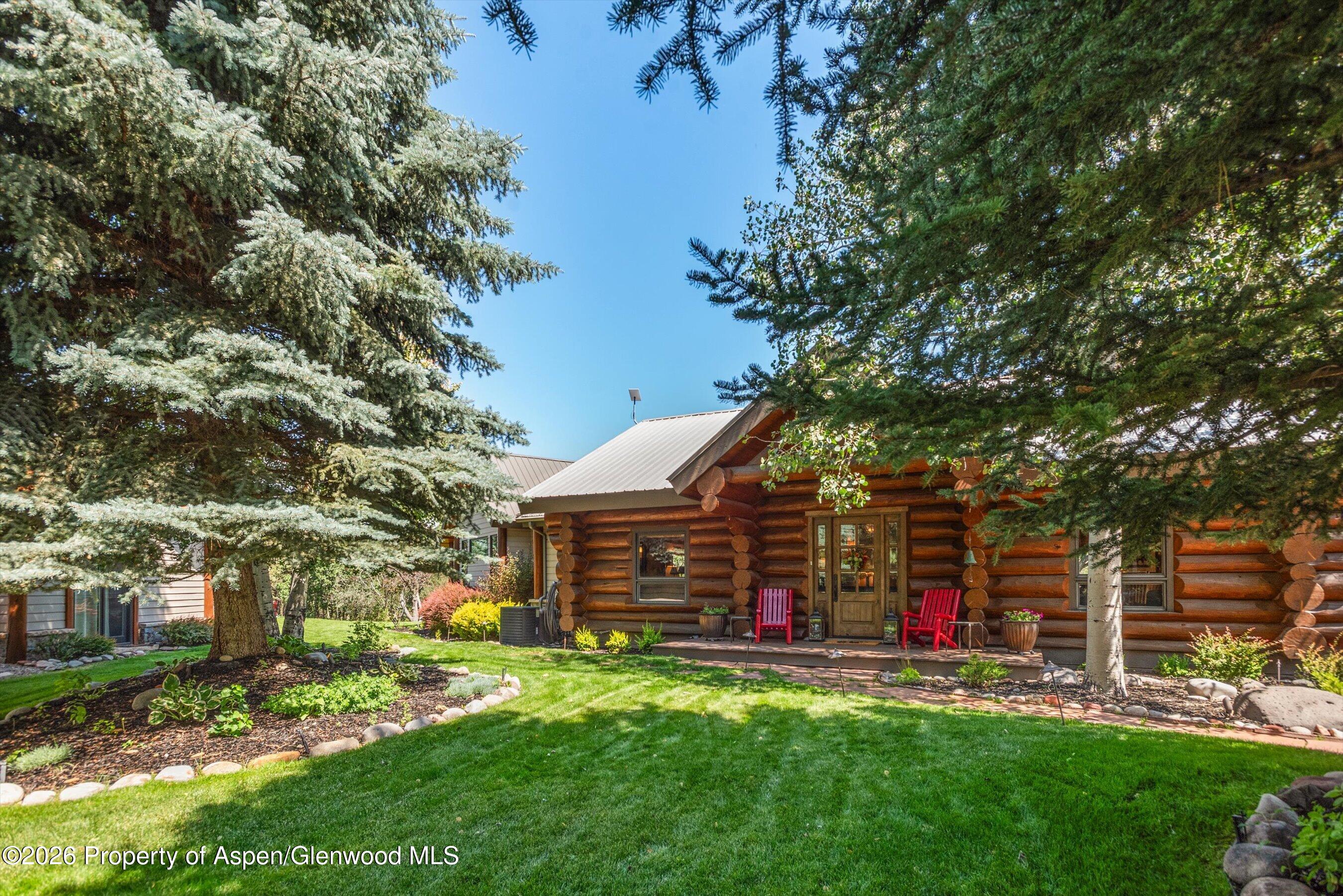 1637 Emma Spur Road Property Photo 49