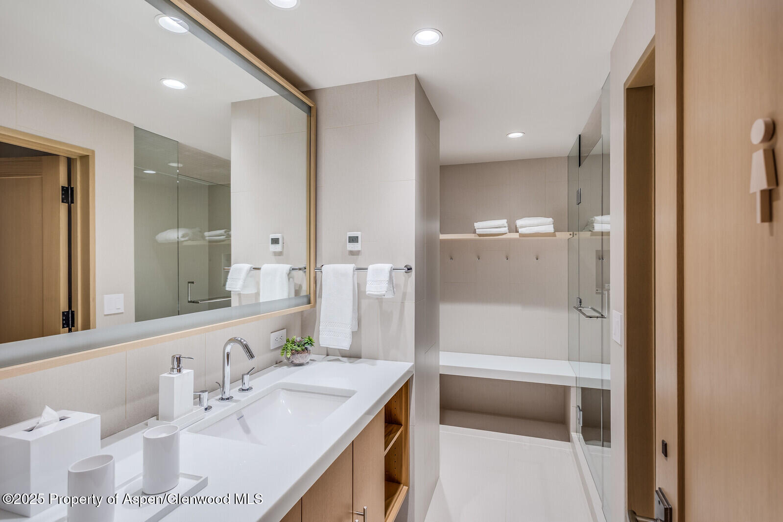 511+563 Edgewood Lane Property Photo 74