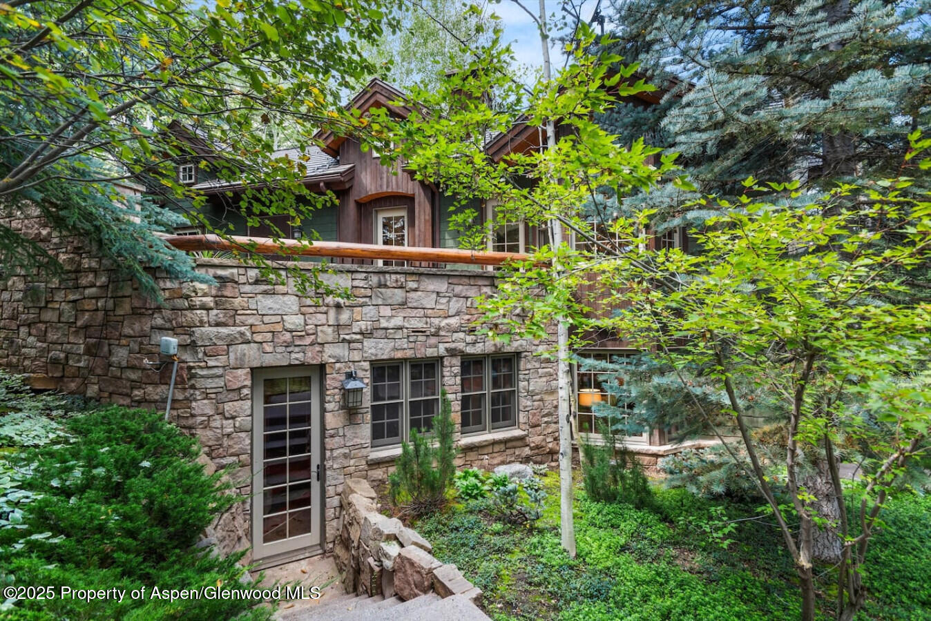 27 Timber Ridge Lane Lane Property Photo 5