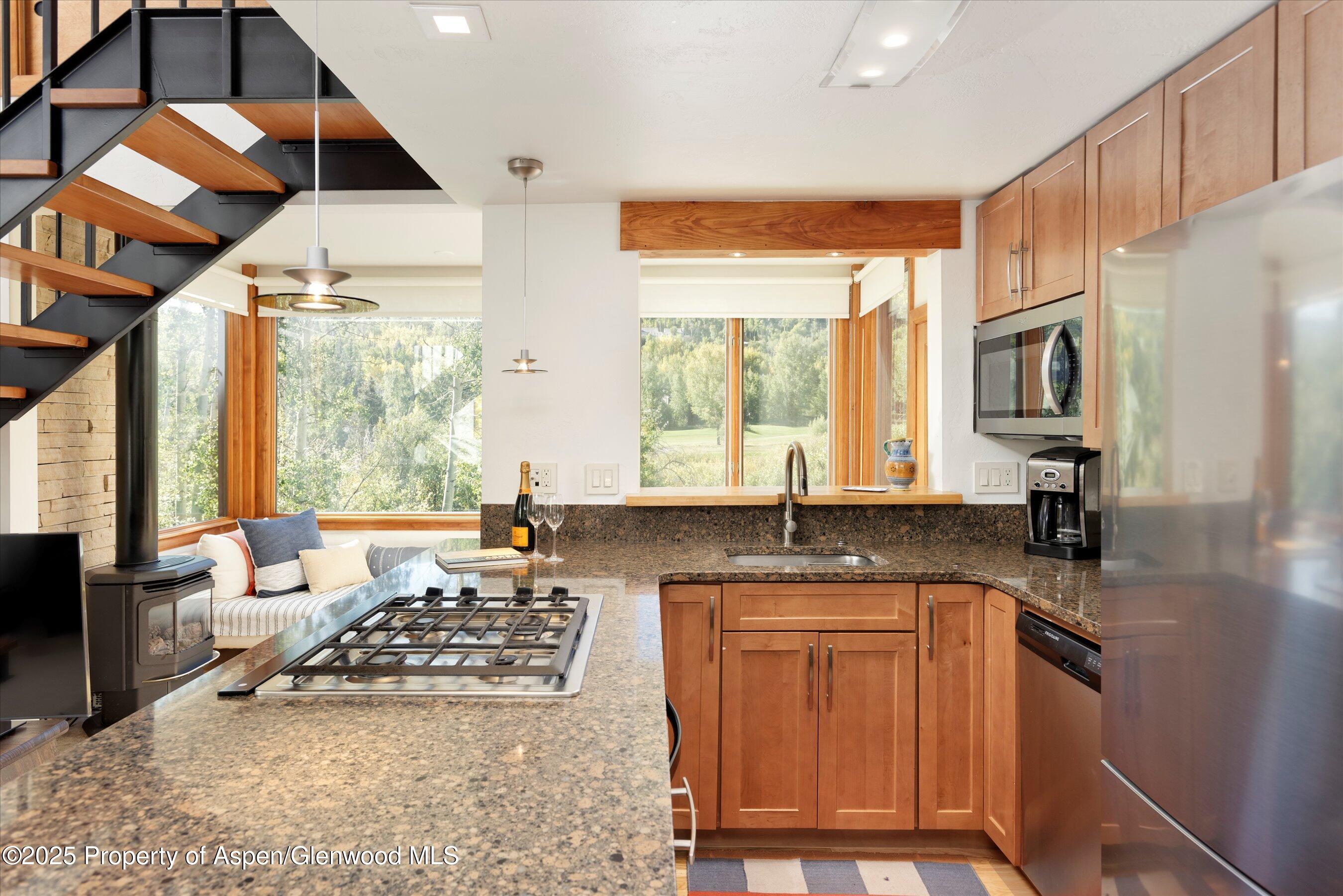 4000 Brush Creek Road 10 Property Photo 6