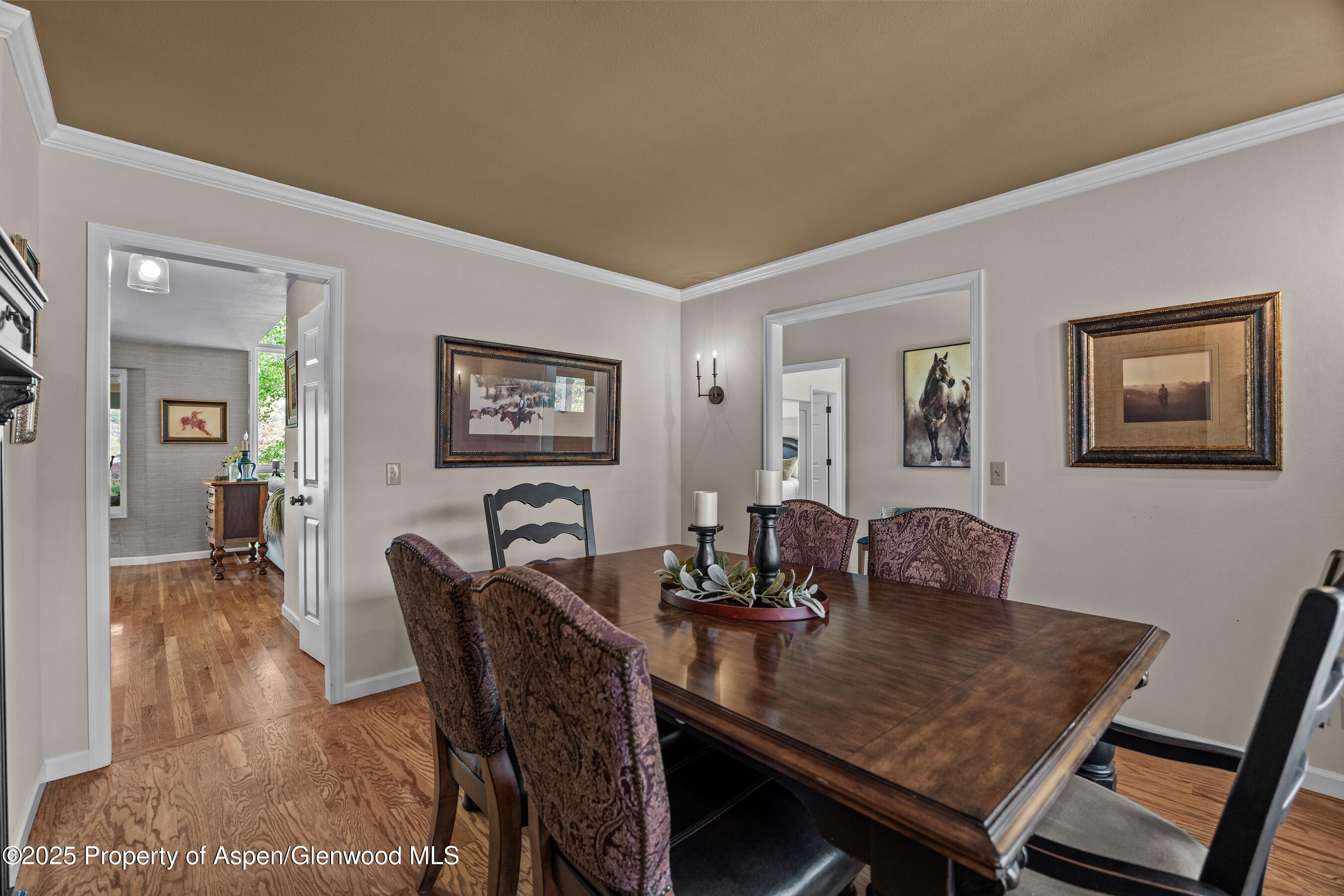 264 S Oak Way Property Photo 16