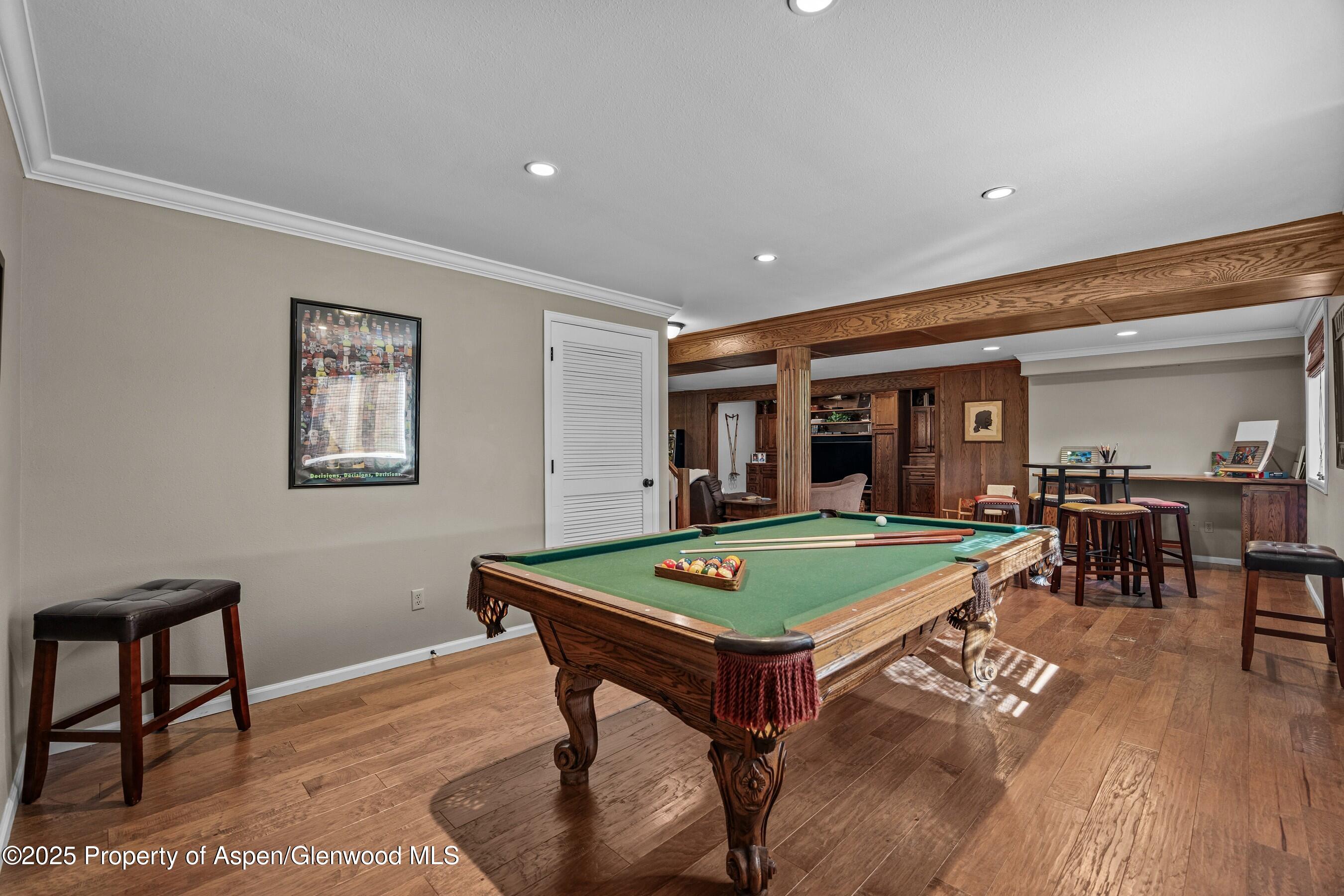264 S Oak Way Property Photo 31
