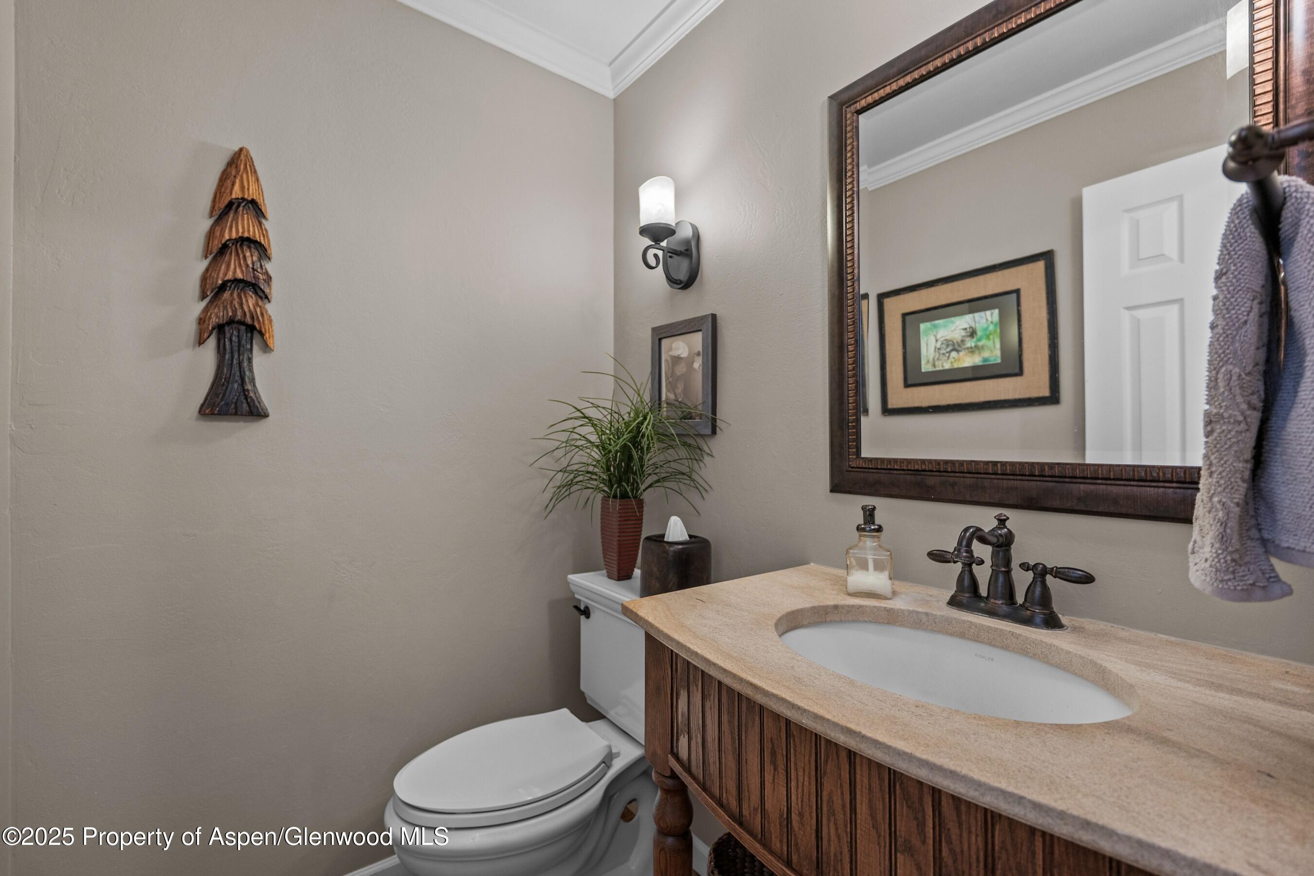264 S Oak Way Property Photo 34