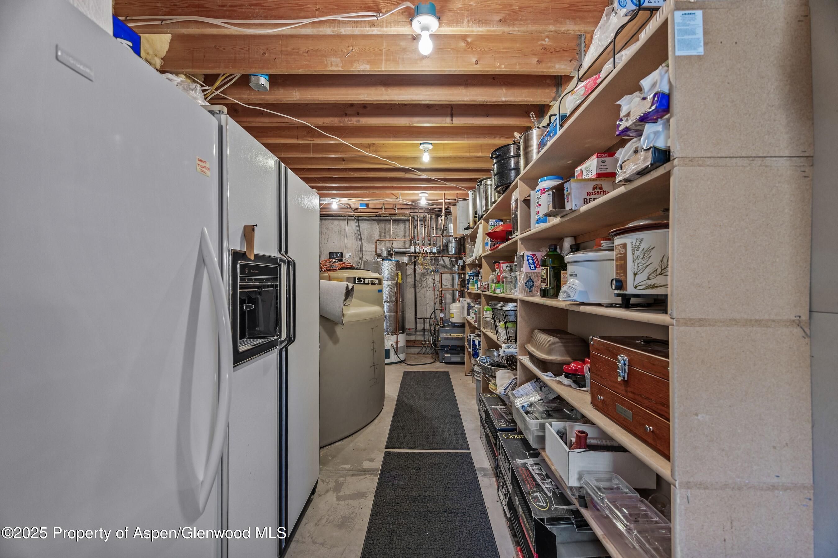 264 S Oak Way Property Photo 37