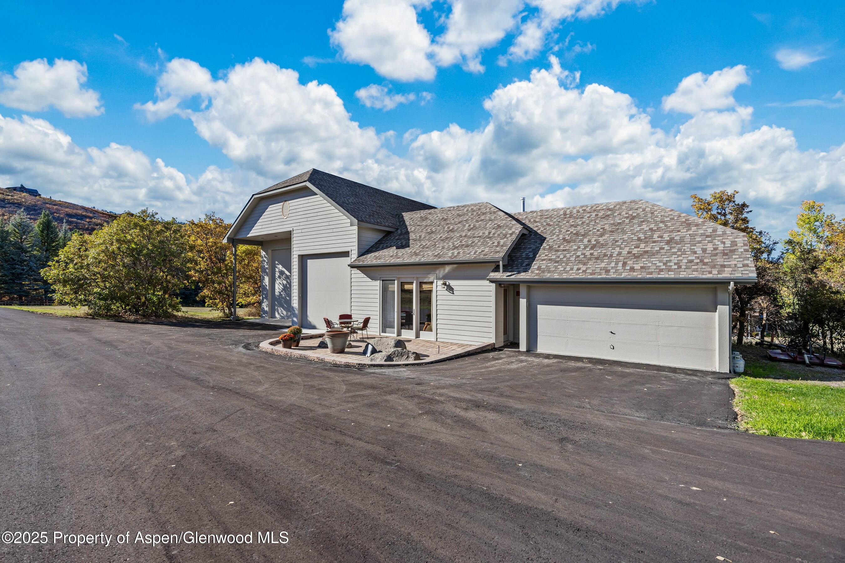 264 S Oak Way Property Photo 43