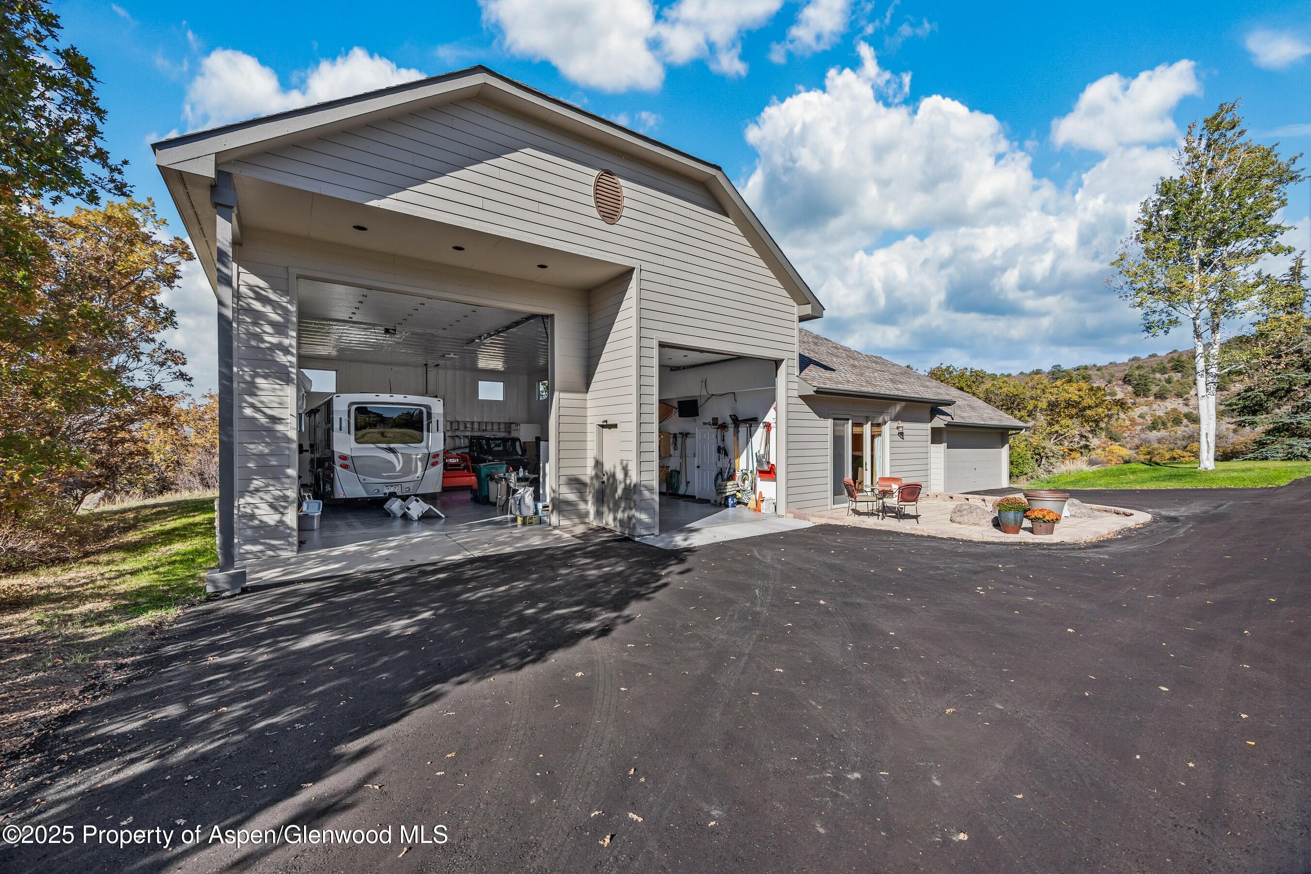 264 S Oak Way Property Photo 44