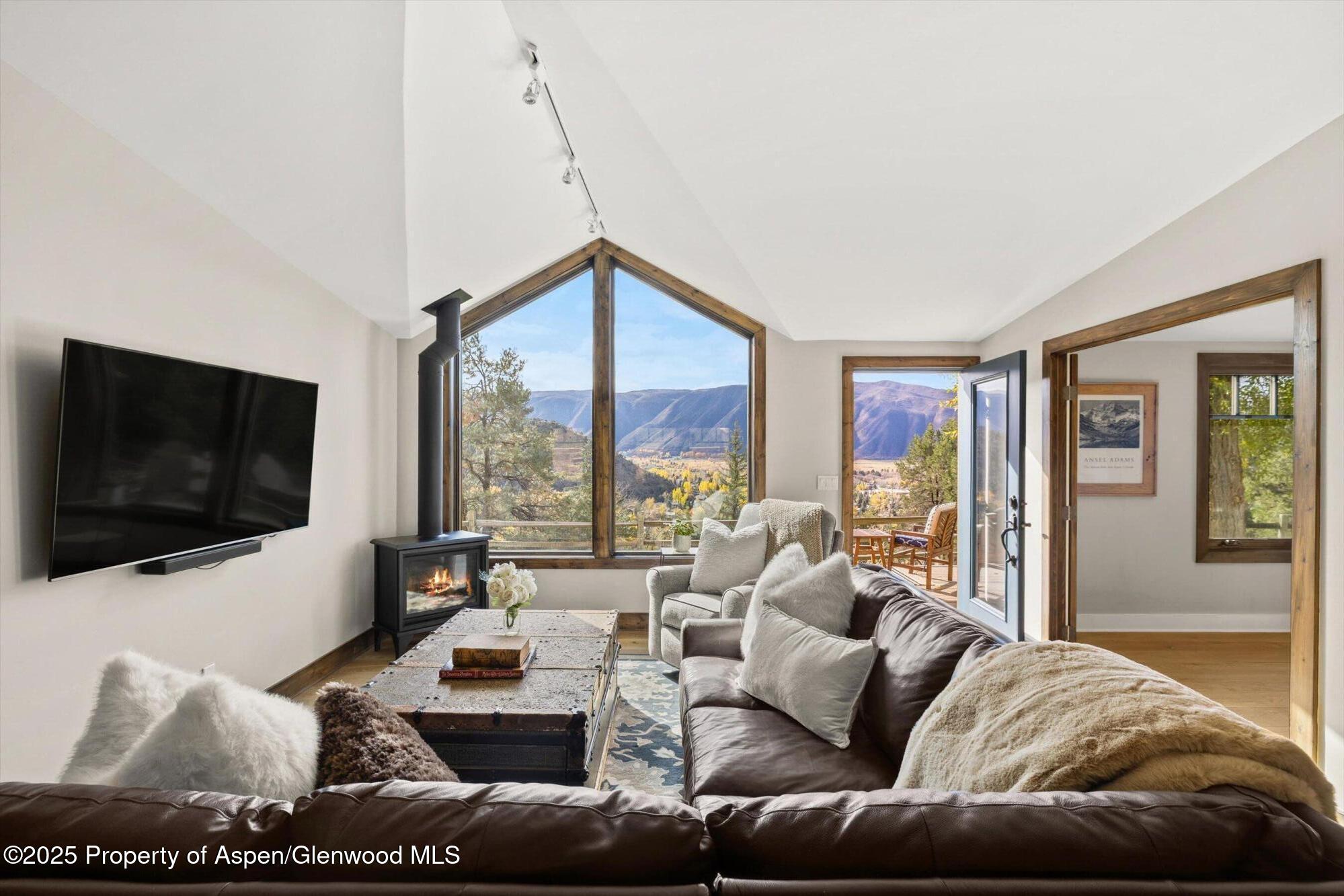 641 Pinon Drive Property Photo 3