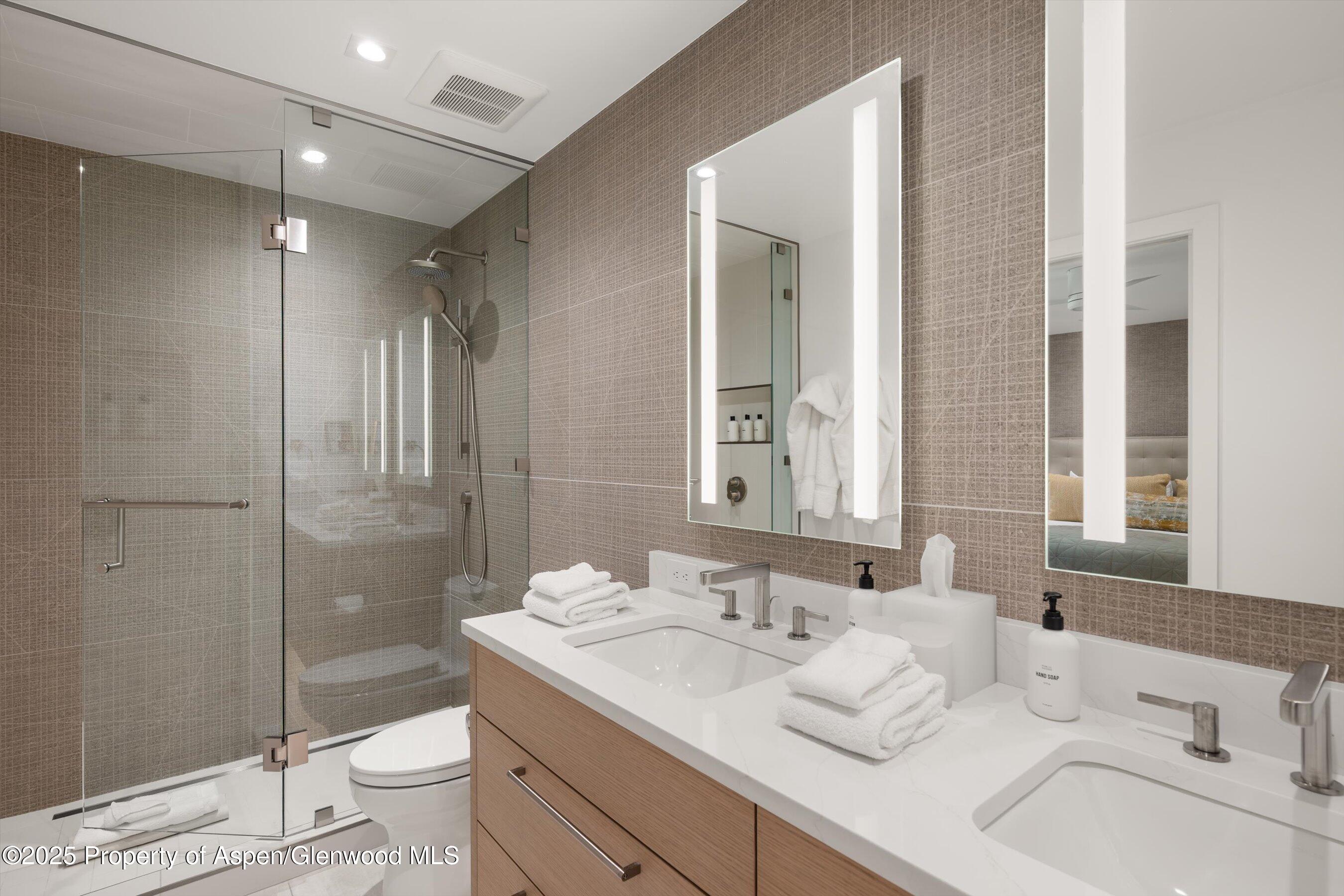 610 S West End Street A304 Property Photo 13