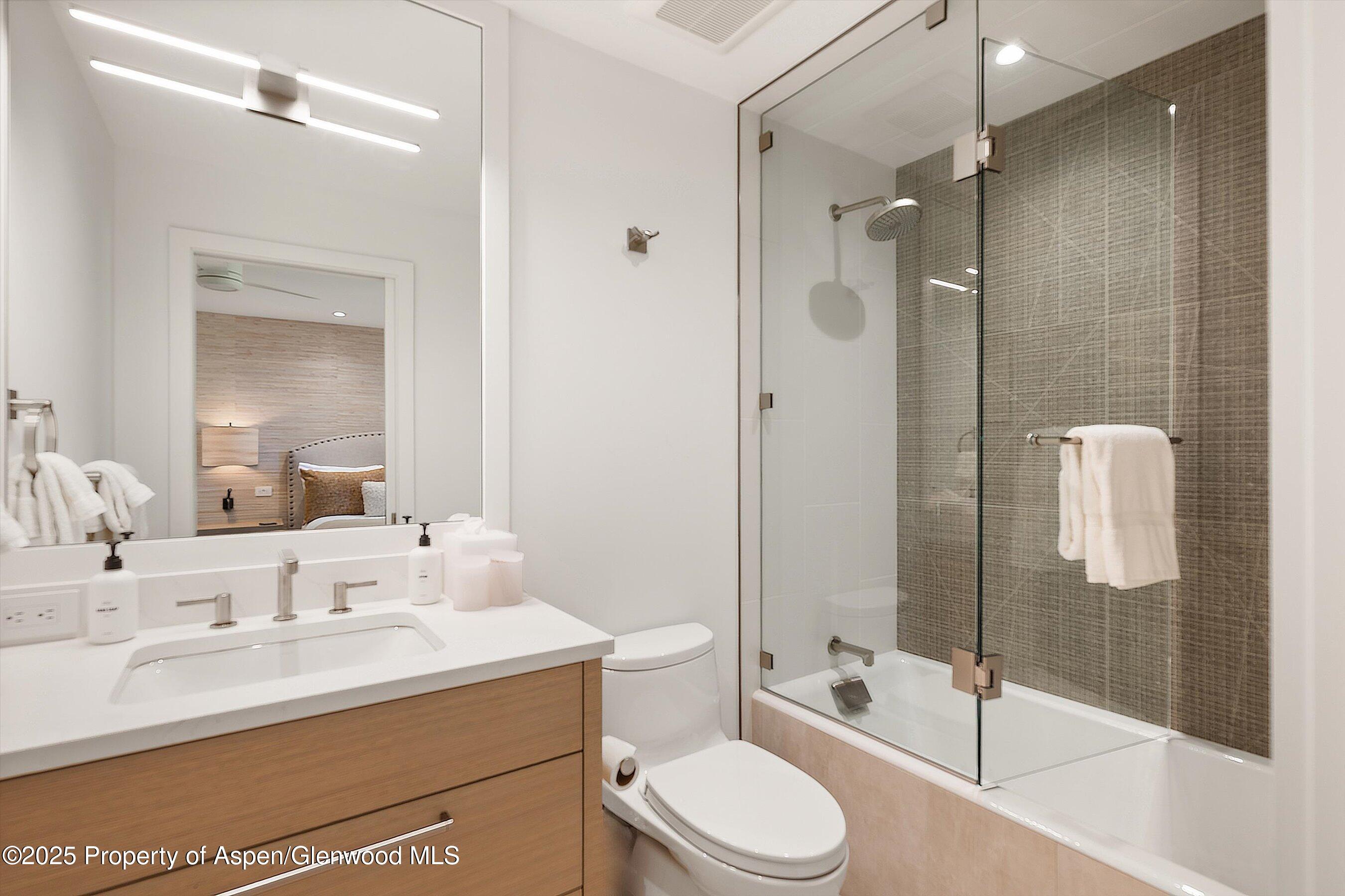 610 S West End Street A304 Property Photo 15