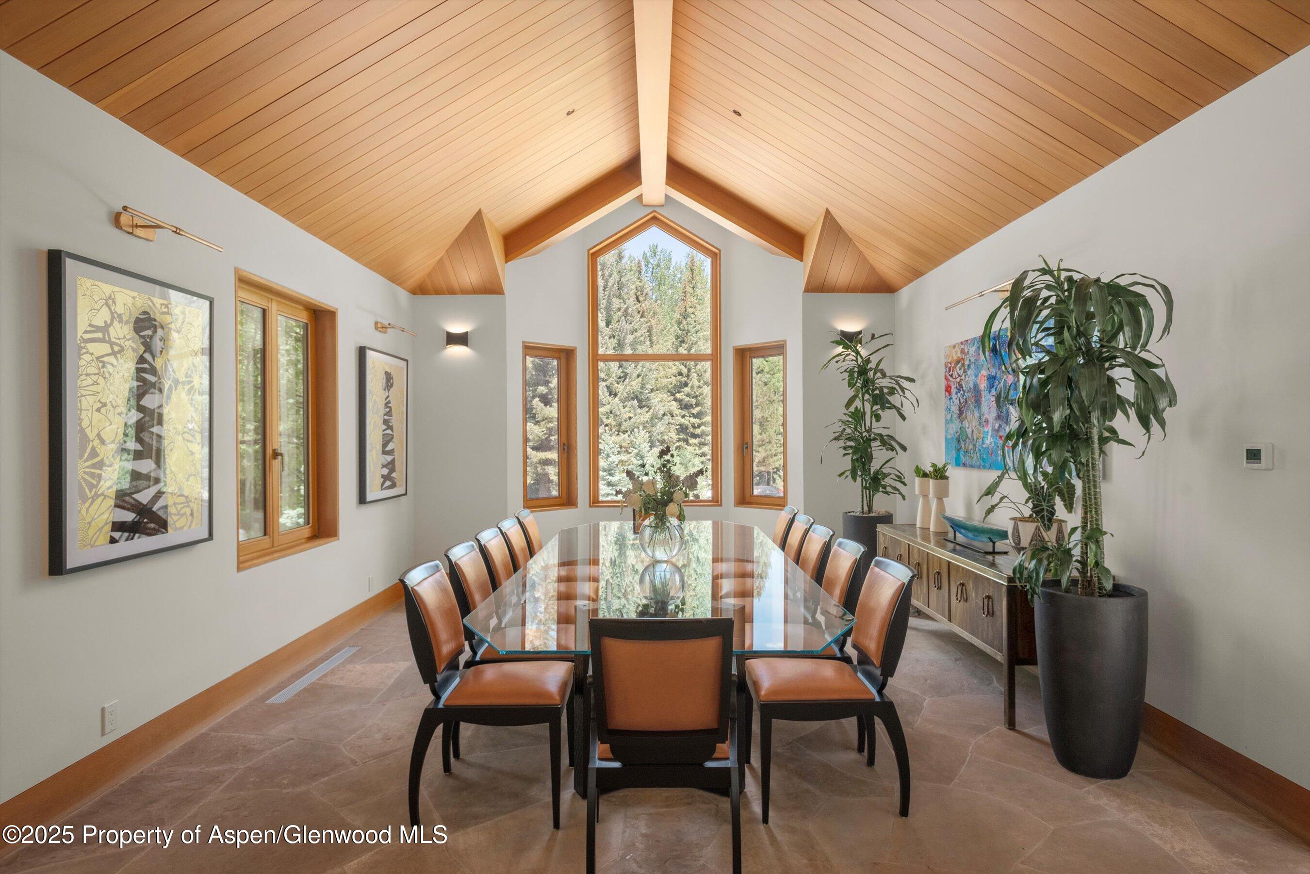 800 Roaring Fork Road Property Photo 9
