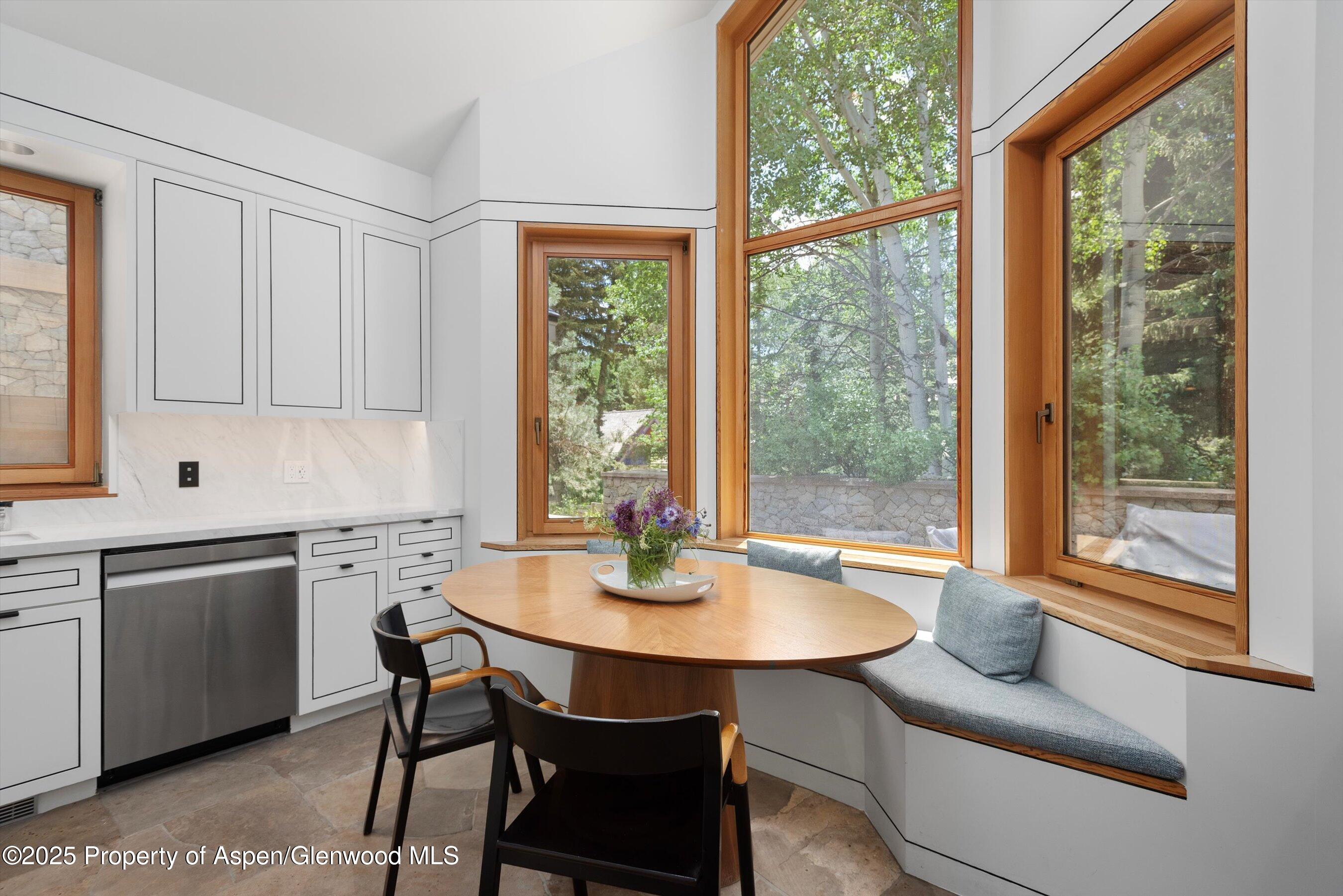 800 Roaring Fork Road Property Photo 11