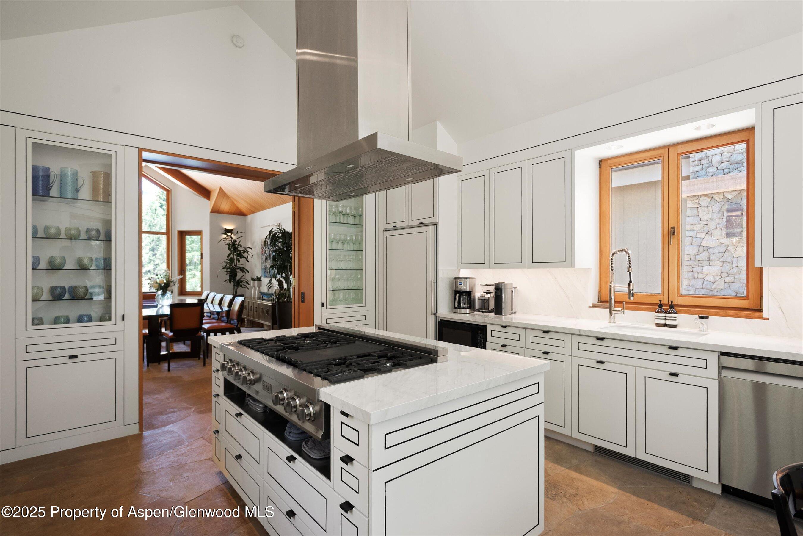 800 Roaring Fork Road Property Photo 12