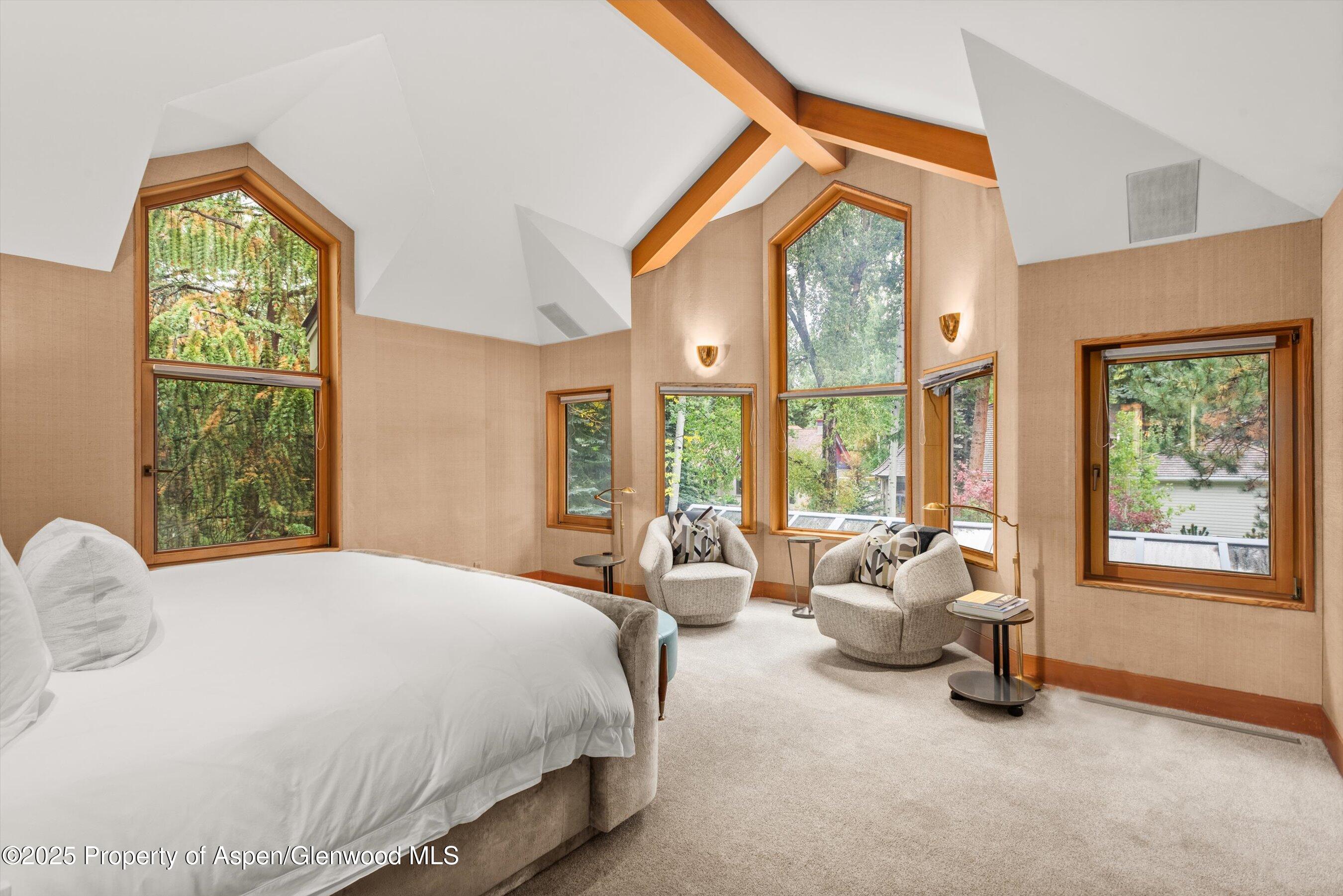 800 Roaring Fork Road Property Photo 14
