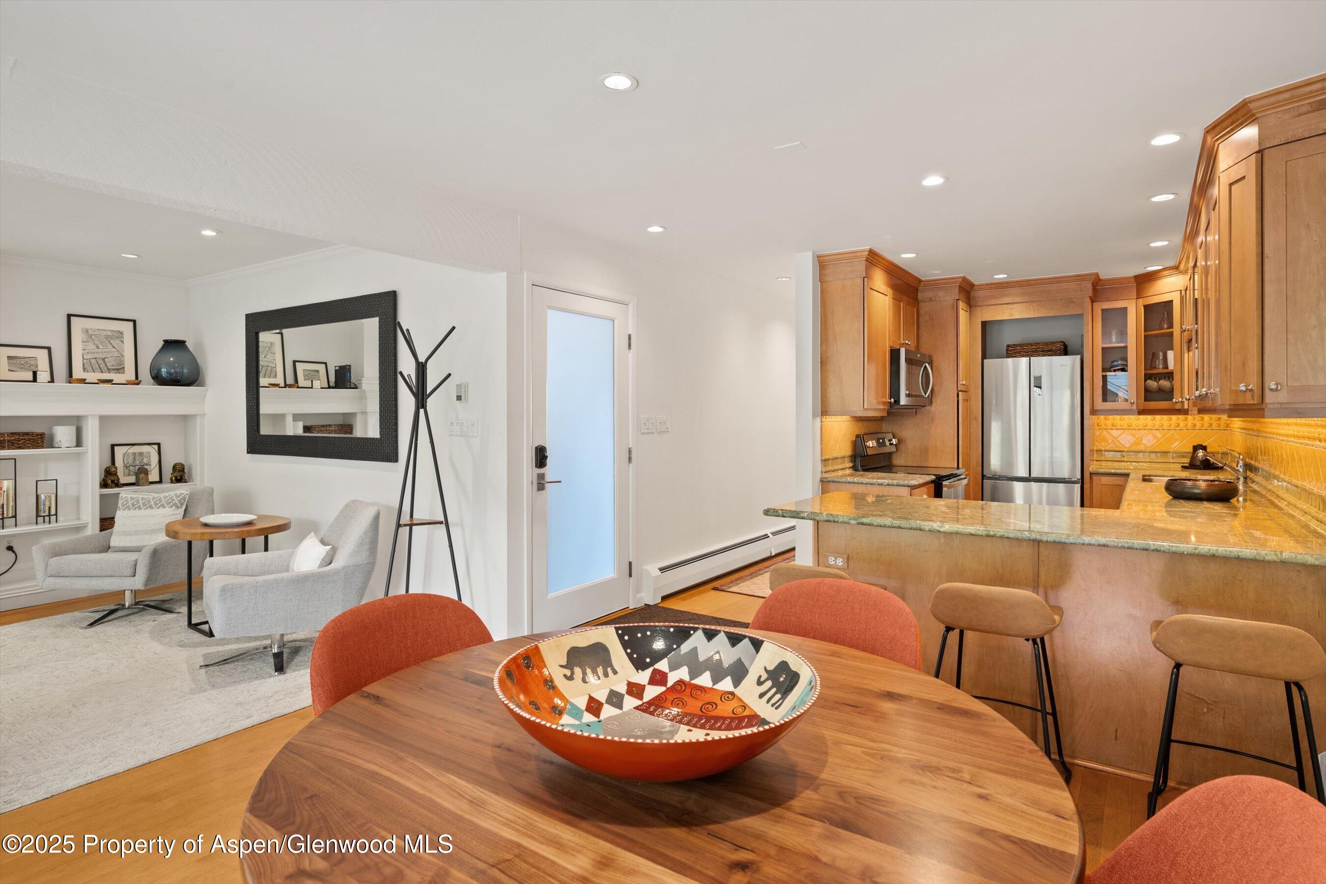 980 E Hyman Avenue 3 Property Photo 11