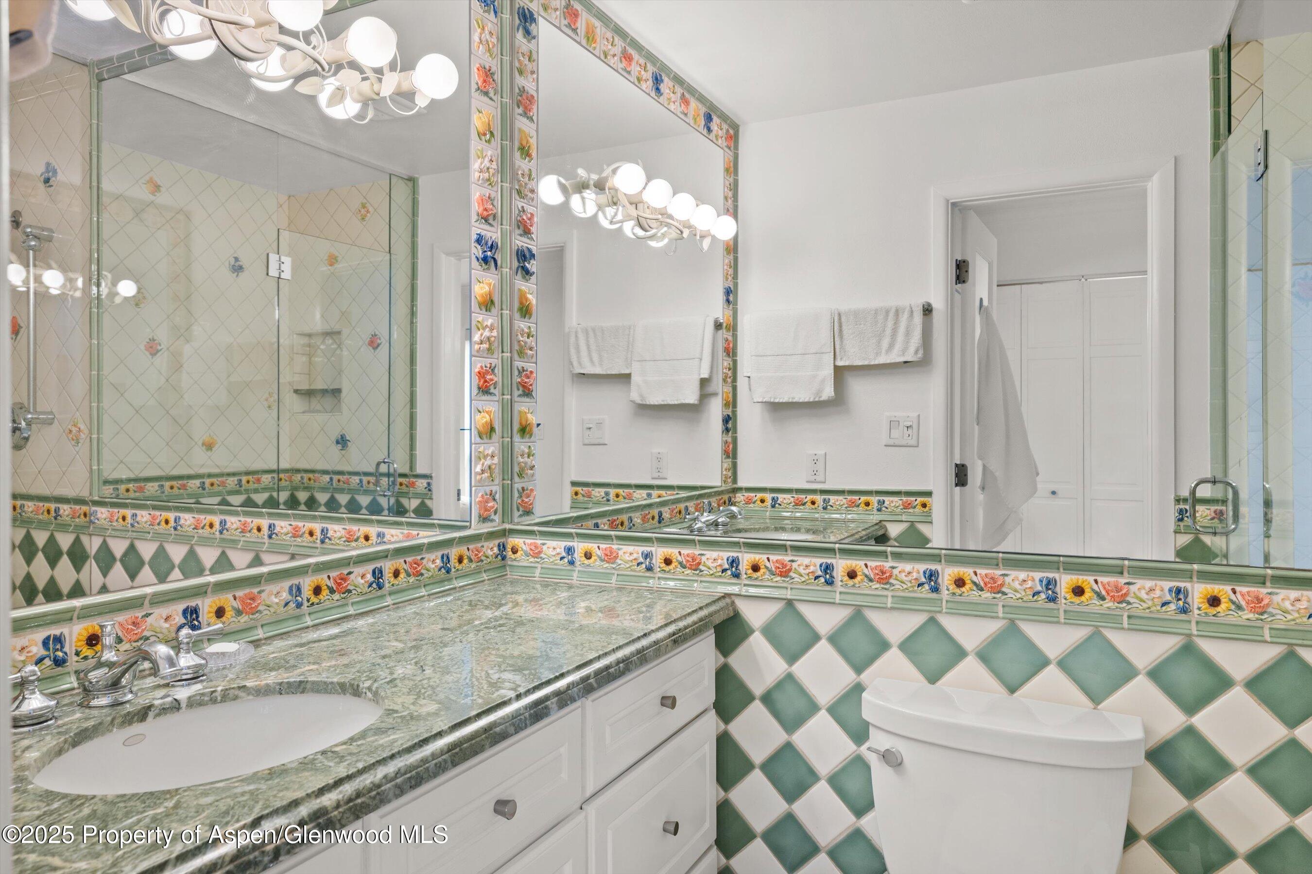 980 E Hyman Avenue 3 Property Photo 21
