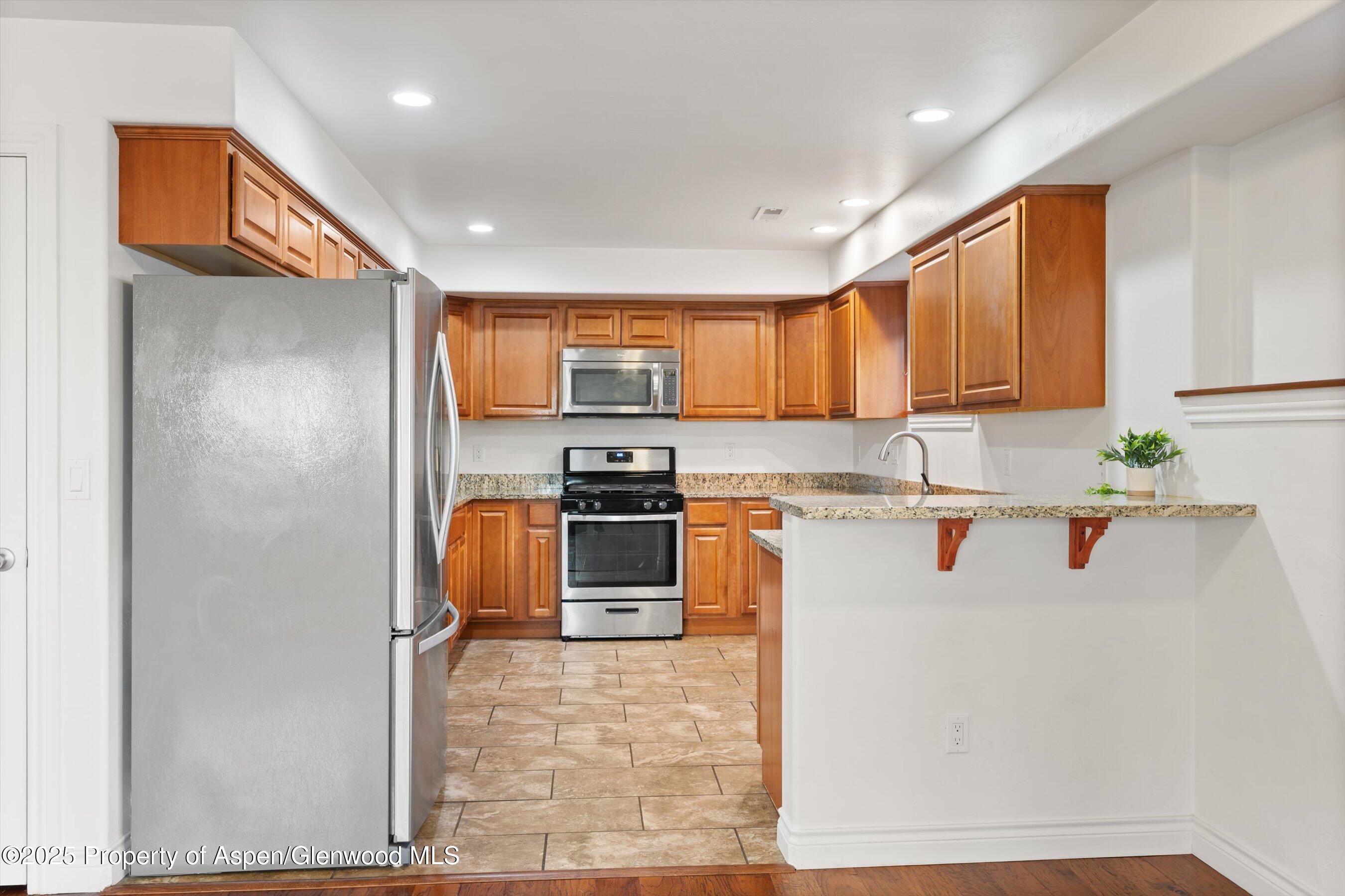 200 Castle Ridge Drive Property Photo 7