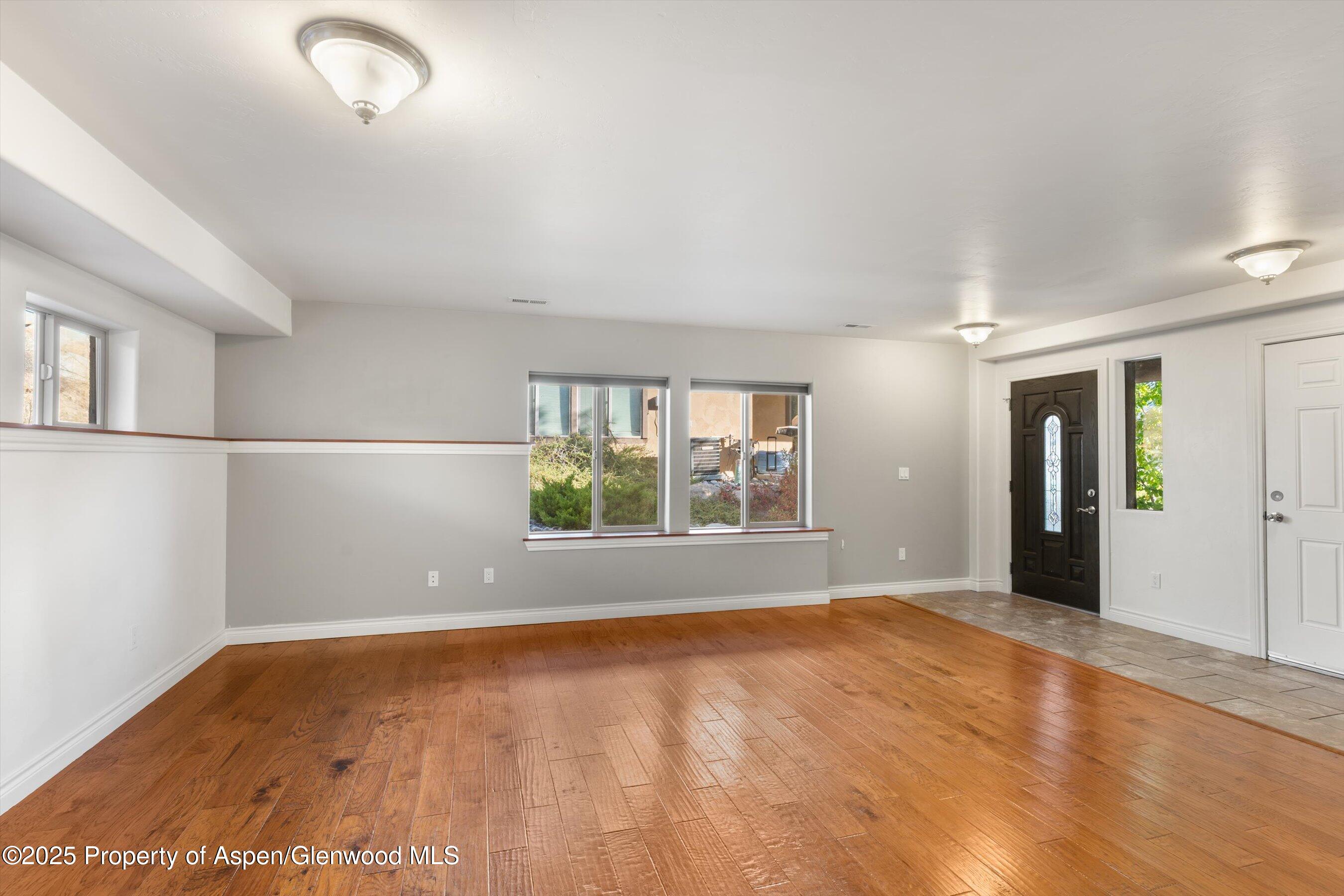 200 Castle Ridge Drive Property Photo 10