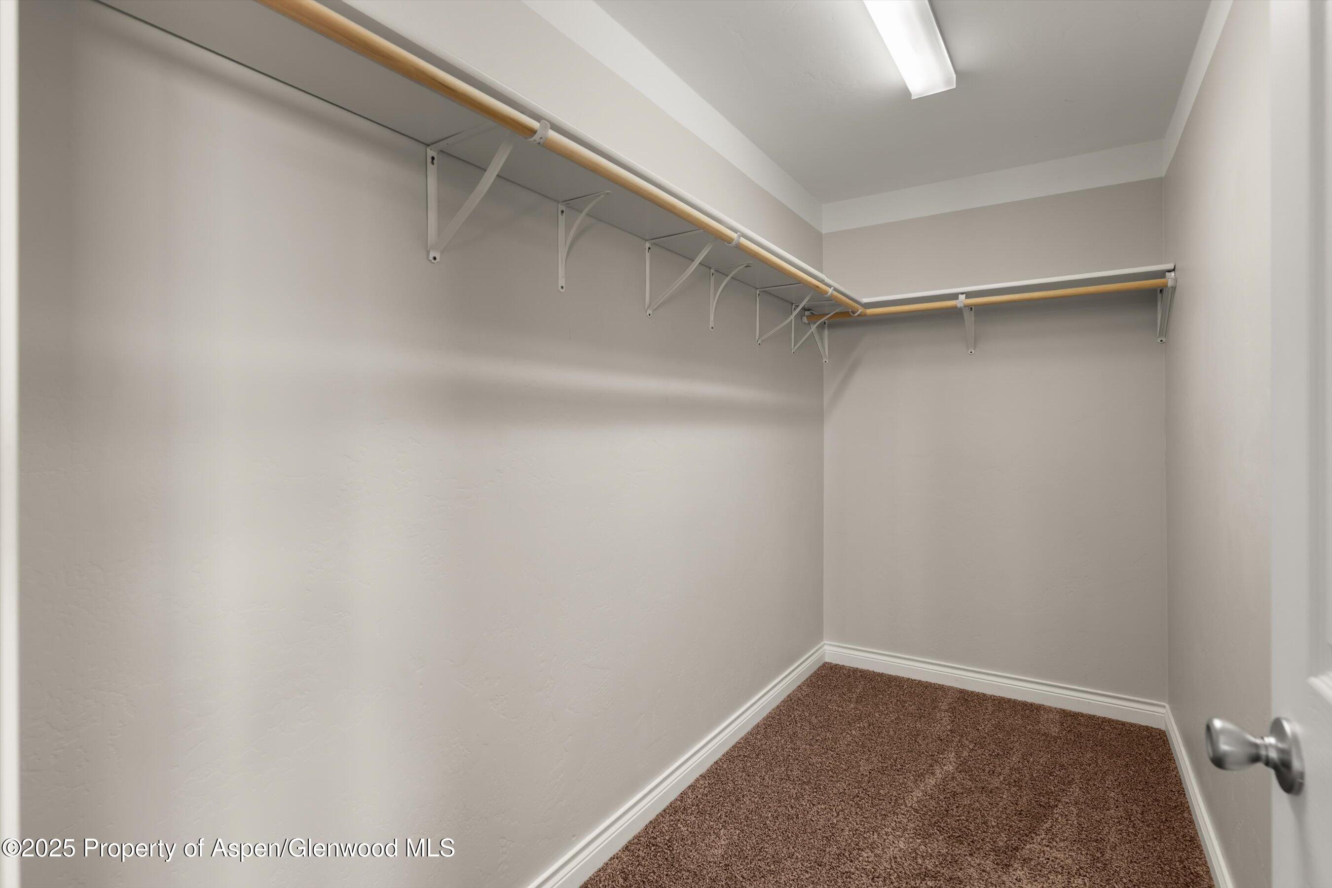 200 Castle Ridge Drive Property Photo 15
