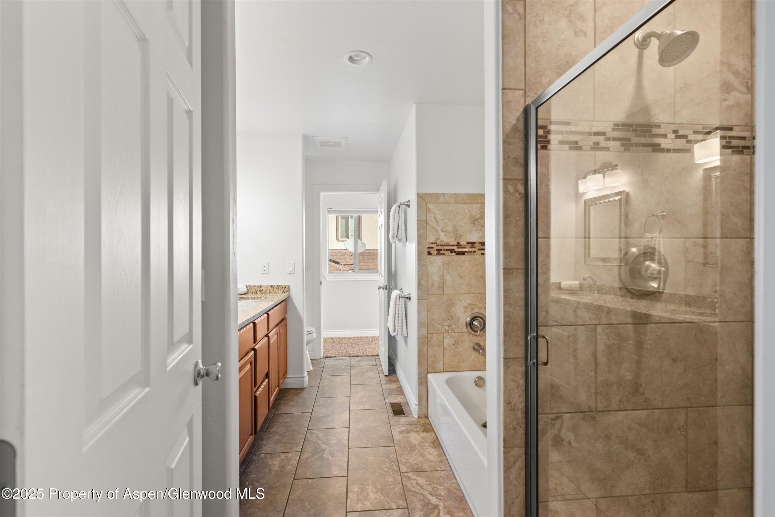 200 Castle Ridge Drive Property Photo 20