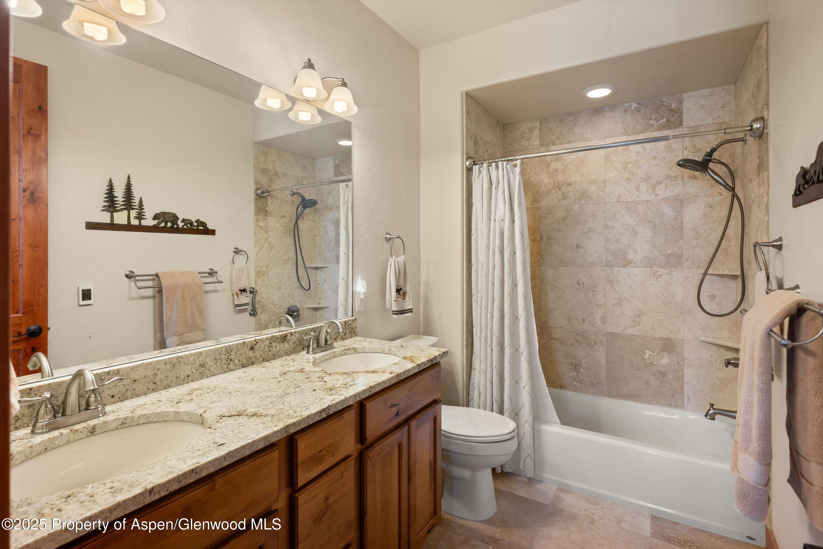 100 N Wildhorse Drive Property Photo 14