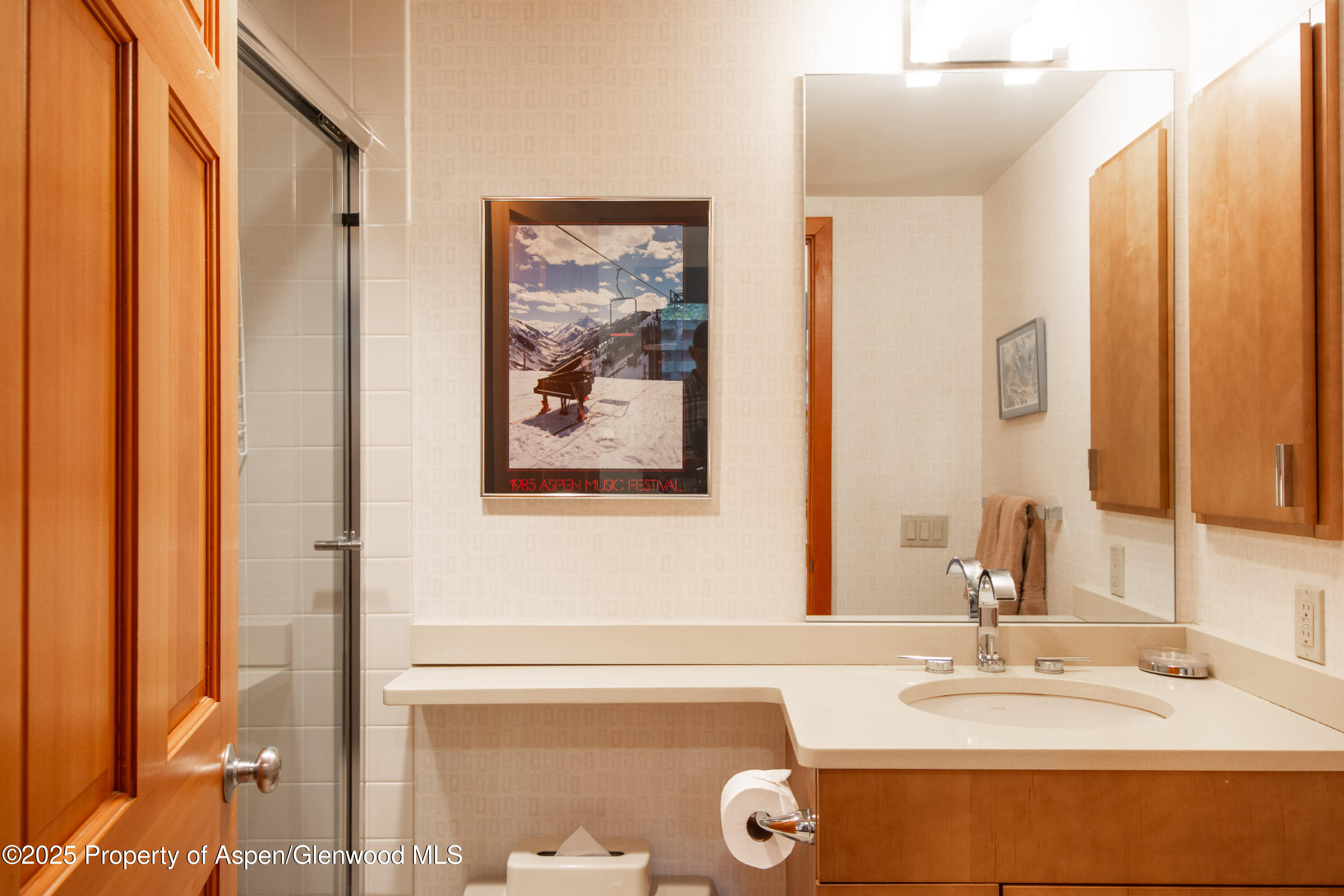 425 Wood Road 10 Property Photo 16
