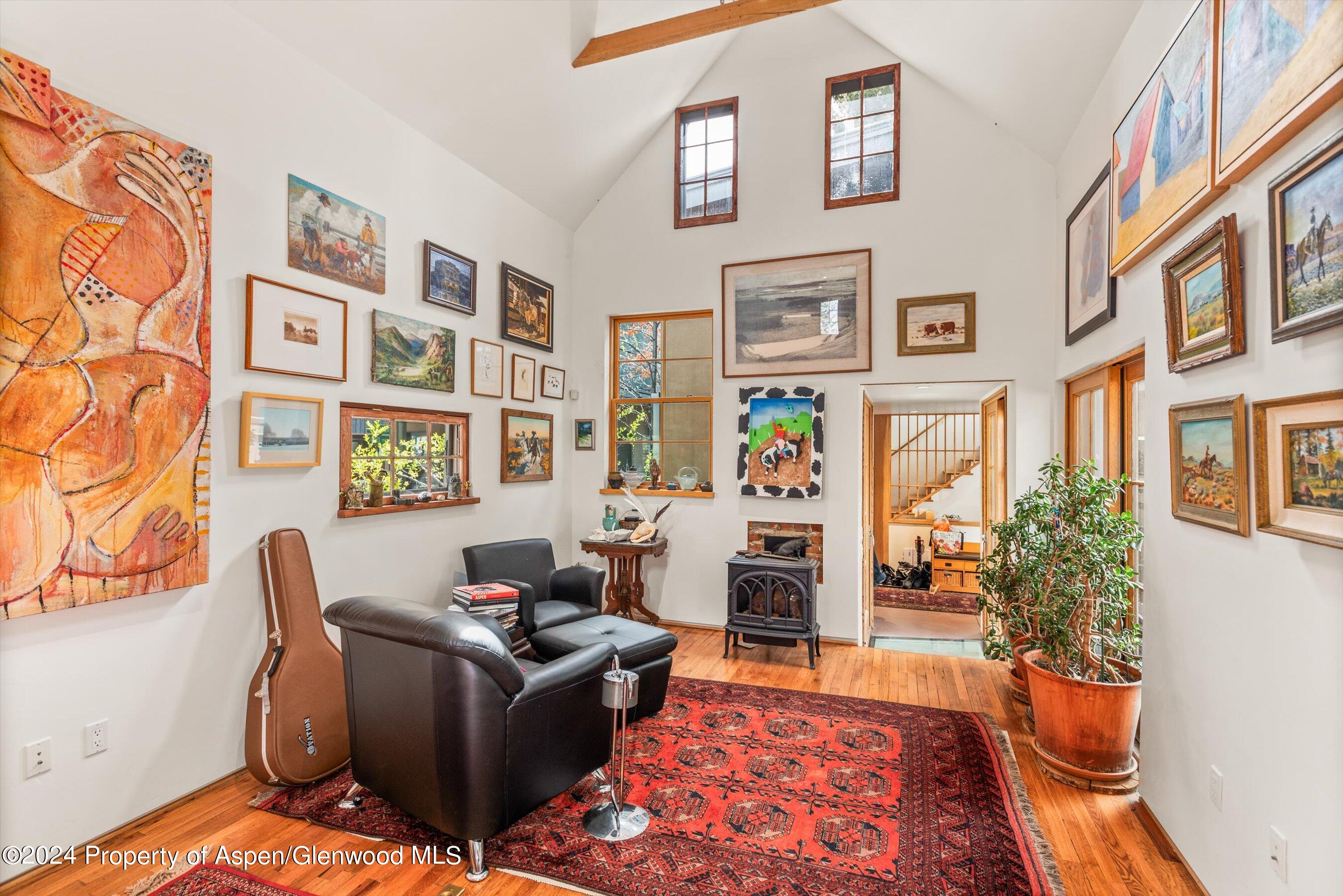 308 Park Avenue Property Photo 6