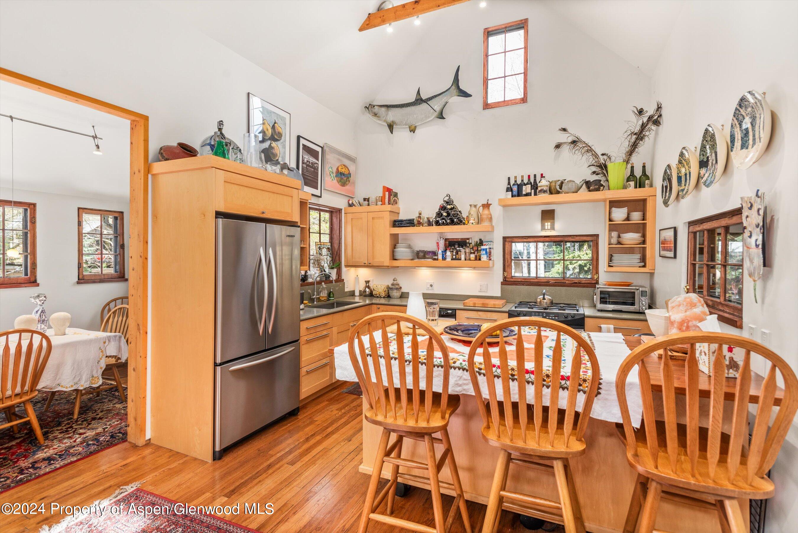 308 Park Avenue Property Photo 7